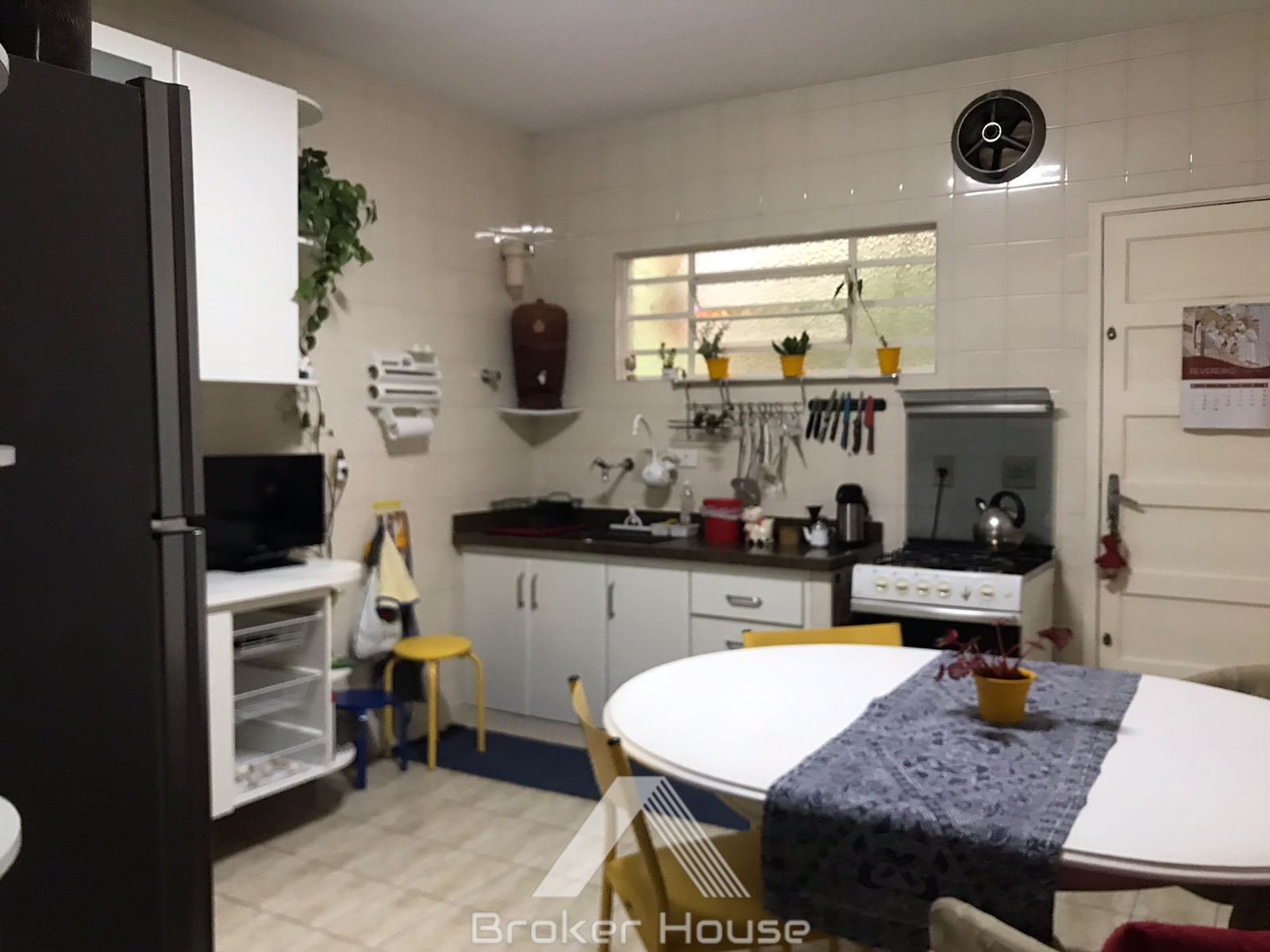 Casa à venda com 2 quartos, 107m² - Foto 9