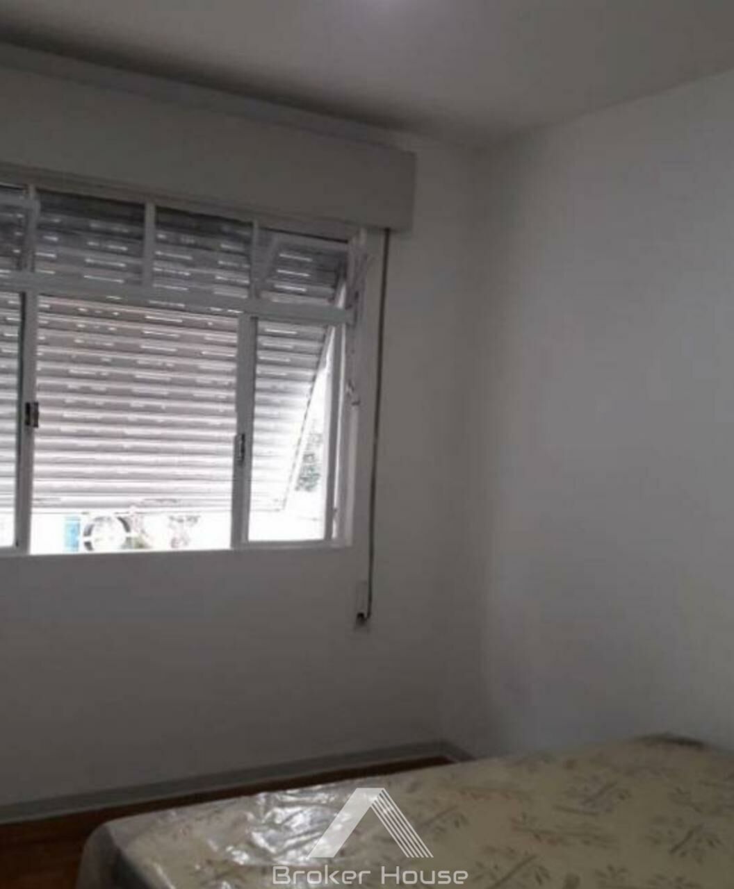 Casa à venda com 3 quartos, 200m² - Foto 11