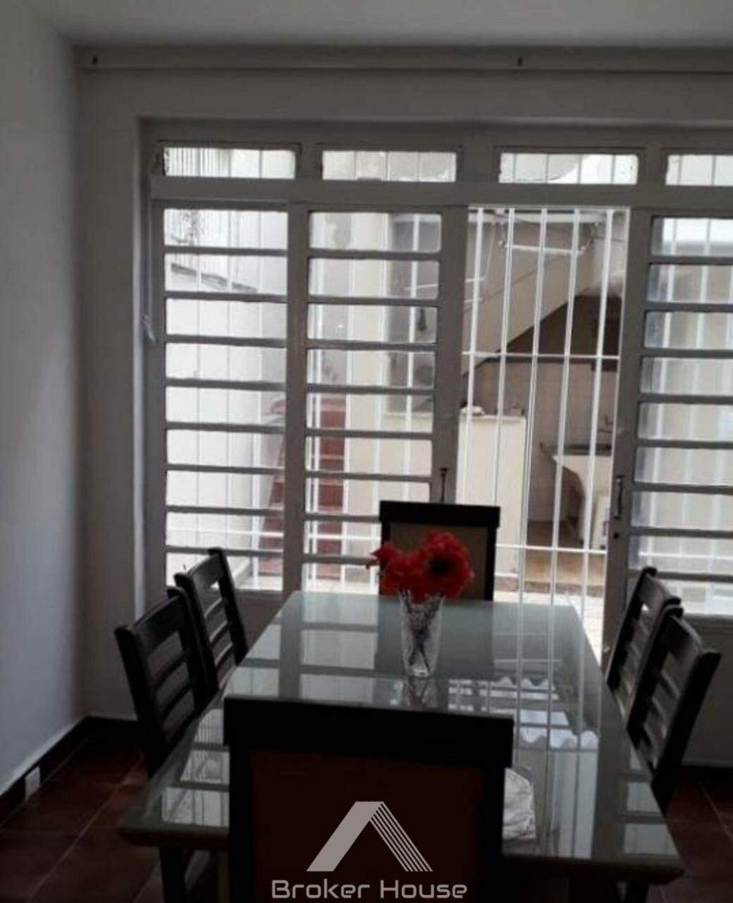 Casa à venda com 3 quartos, 200m² - Foto 5