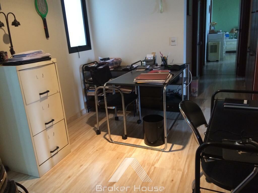 Apartamento à venda com 4 quartos, 216m² - Foto 25