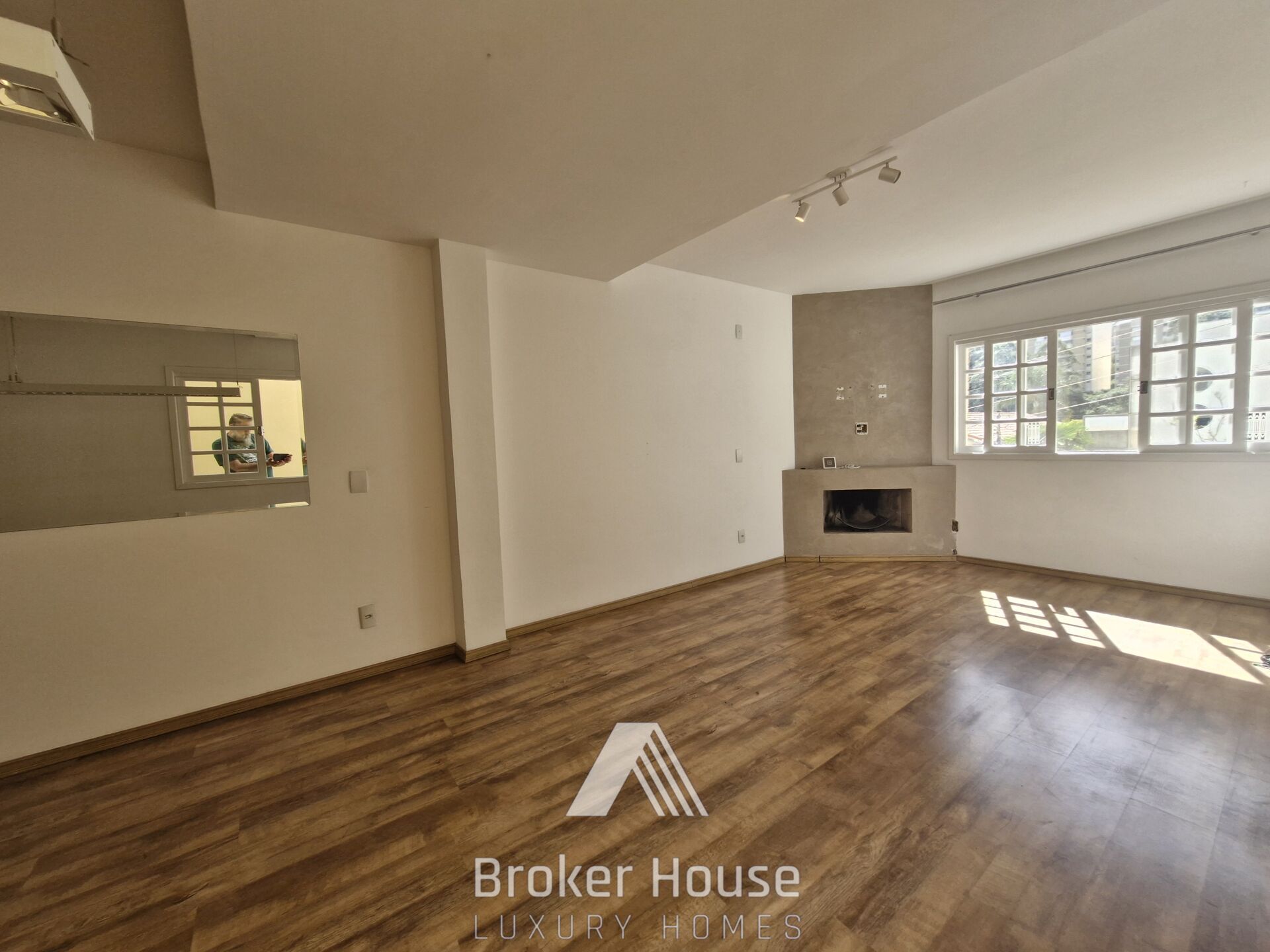 Casa à venda com 3 quartos, 181m² - Foto 5