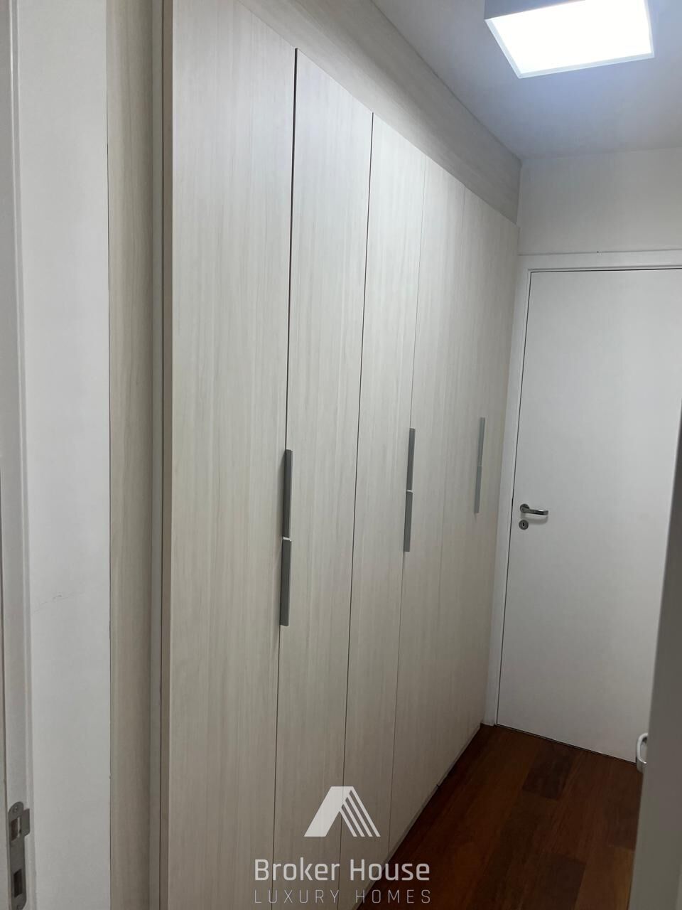 Apartamento à venda com 3 quartos, 310m² - Foto 11