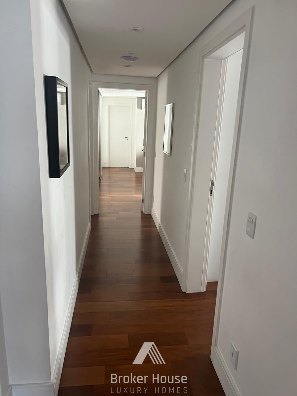 Apartamento à venda com 3 quartos, 310m² - Foto 9