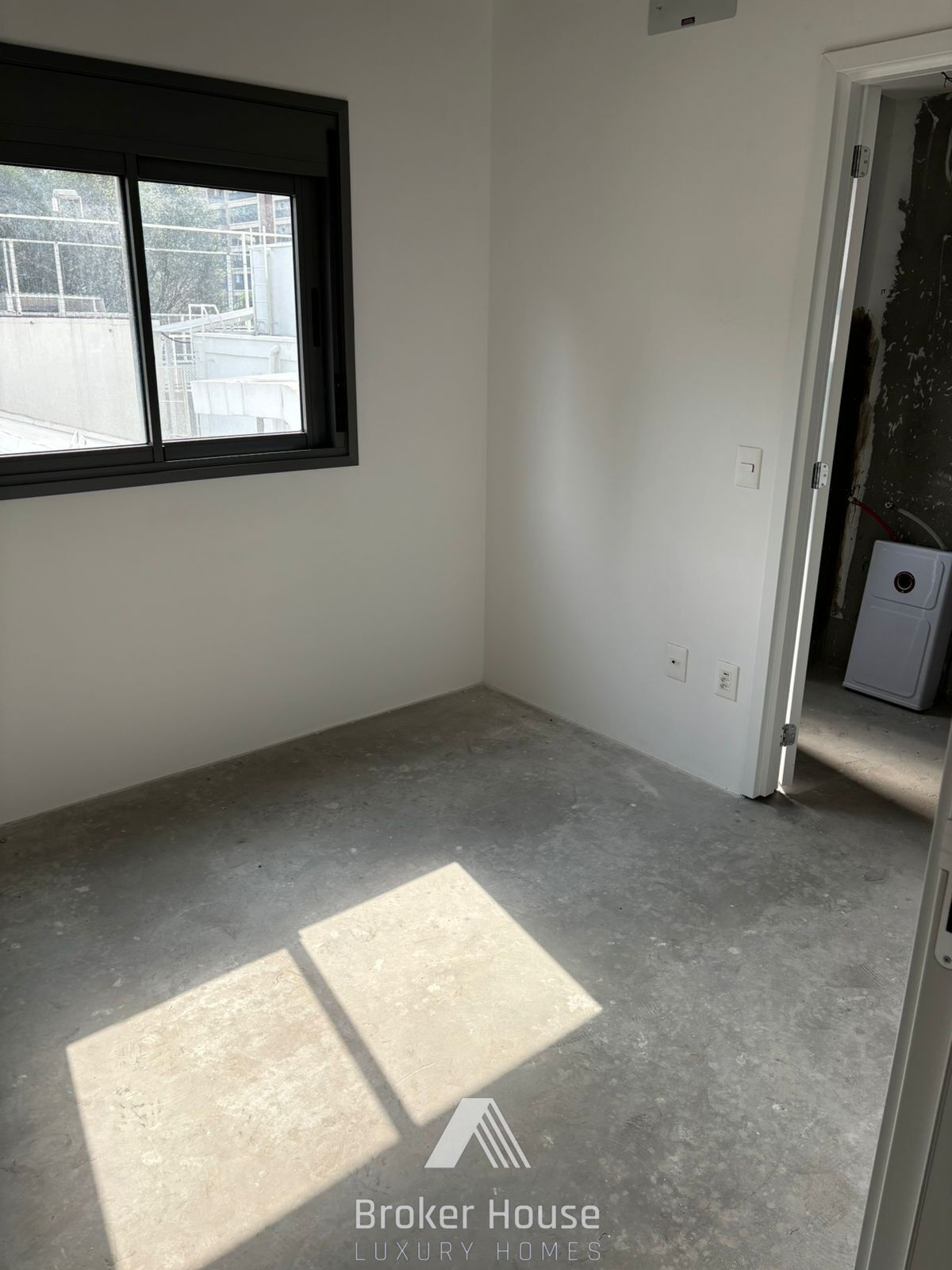 Apartamento à venda com 4 quartos, 246m² - Foto 11