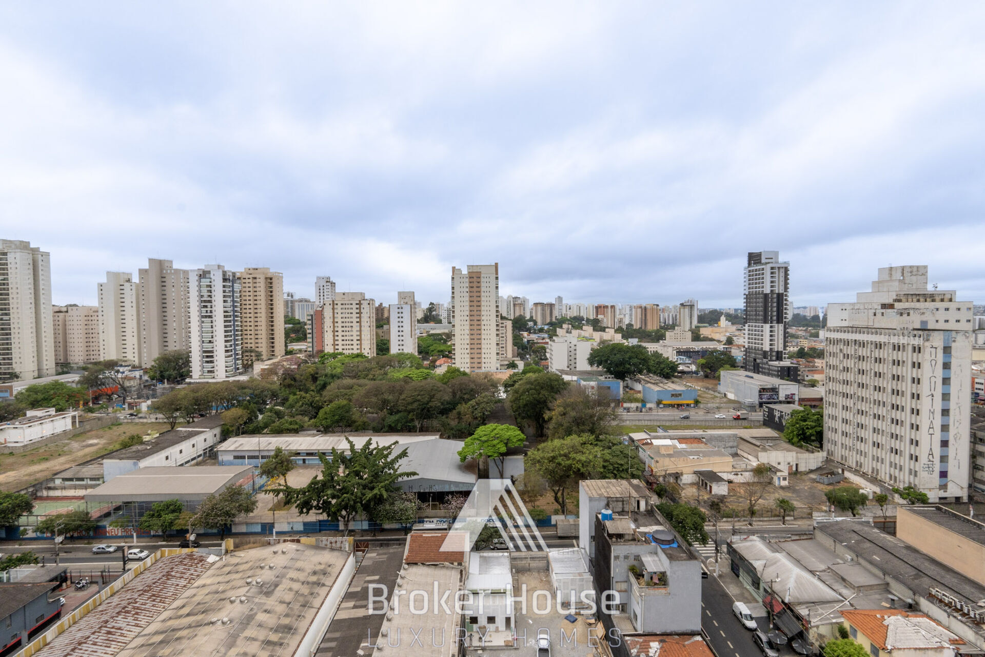 Apartamento à venda com 3 quartos, 101m² - Foto 6