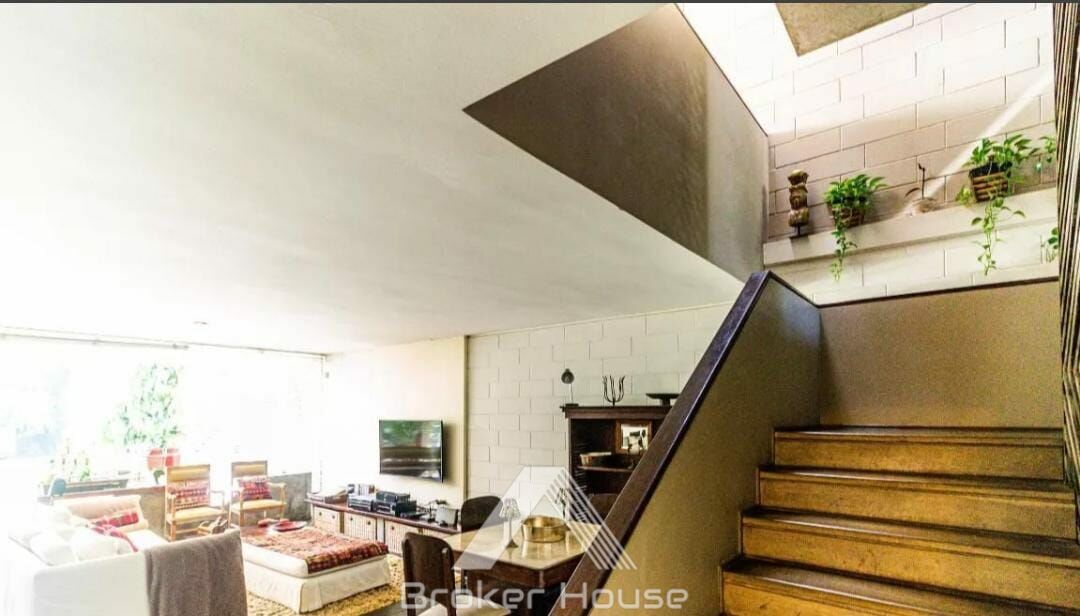 Casa à venda com 3 quartos, 340m² - Foto 16