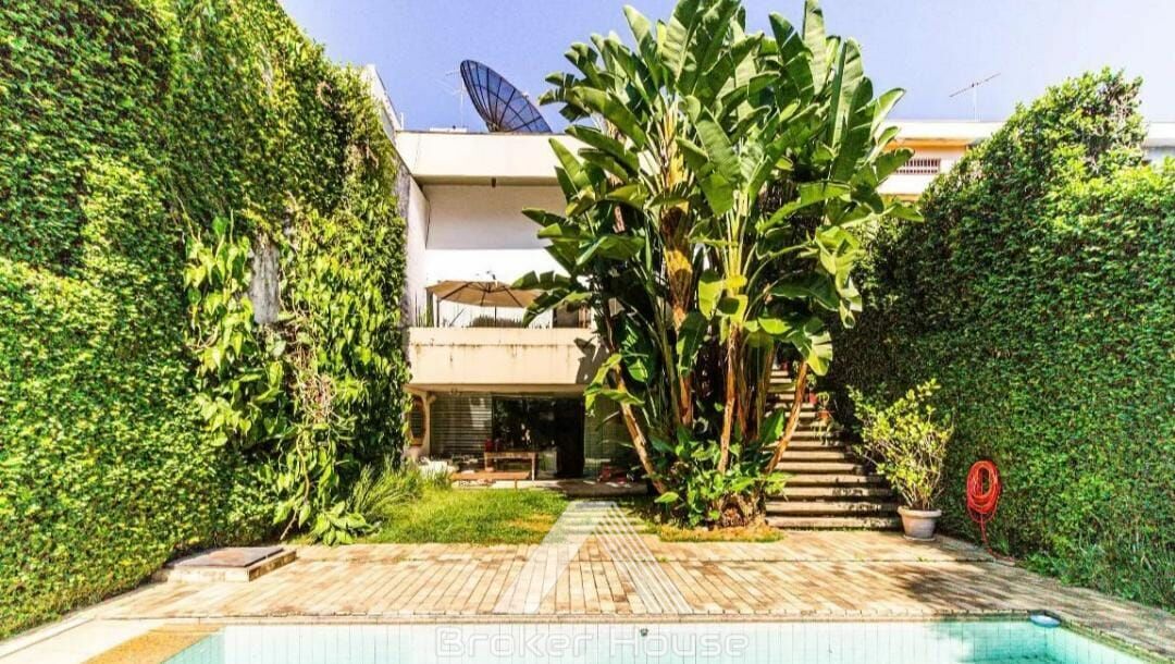 Casa à venda com 3 quartos, 340m² - Foto 4