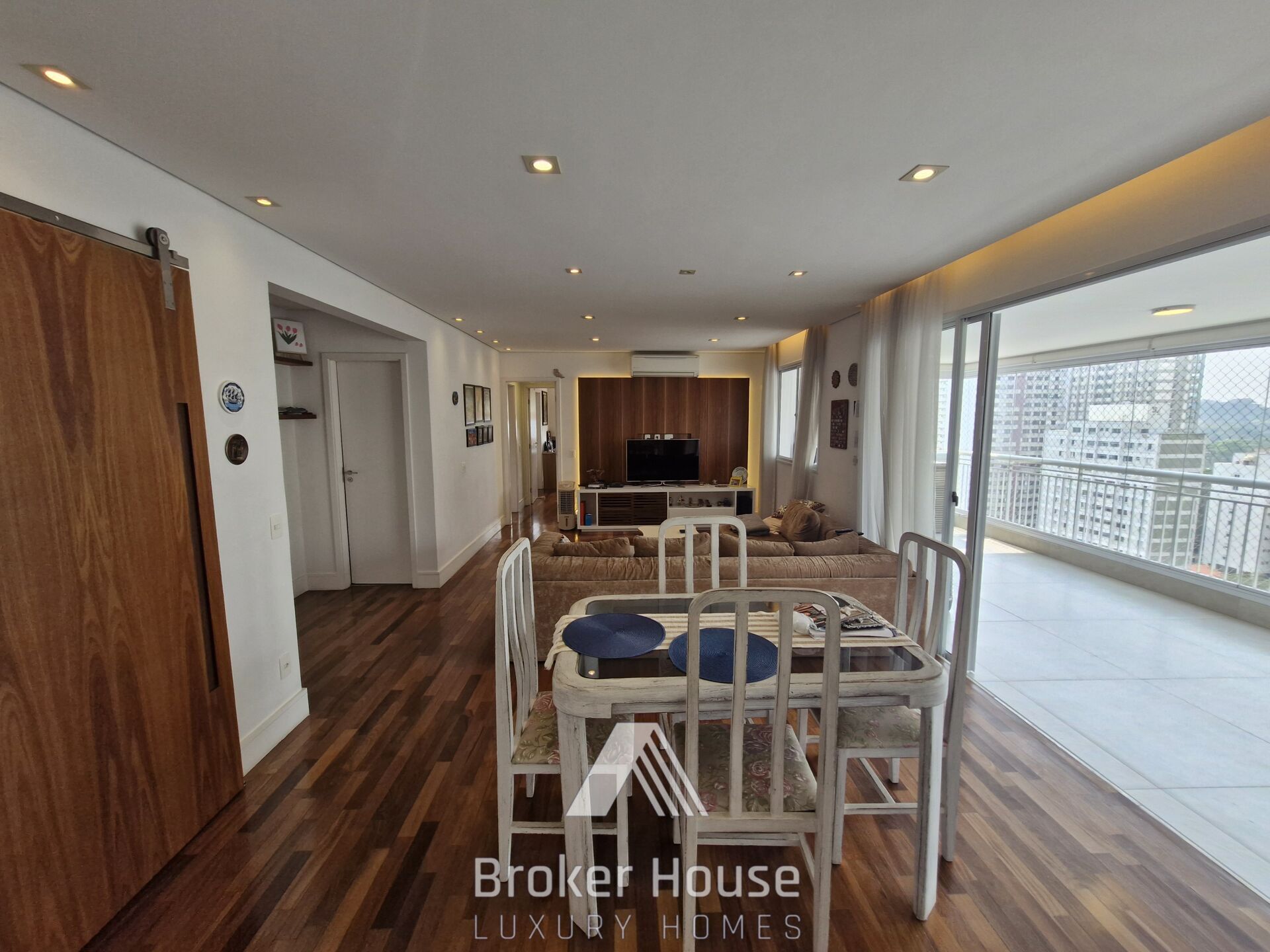 Apartamento, 3 quartos, 135 m² - Foto 10