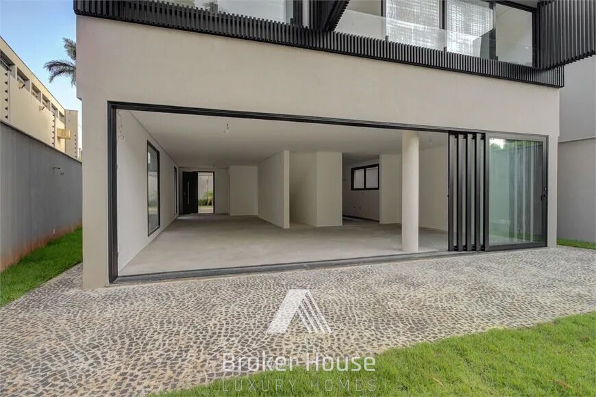 Casa de Condomínio à venda com 4 quartos, 300m² - Foto 4