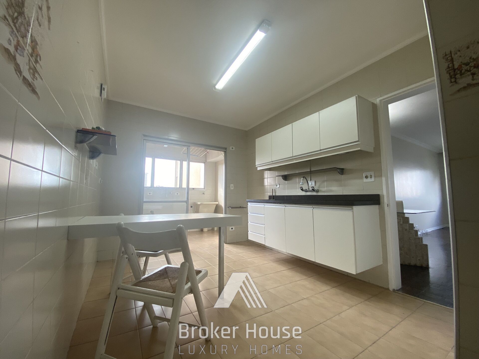 Apartamento à venda com 3 quartos, 118m² - Foto 5