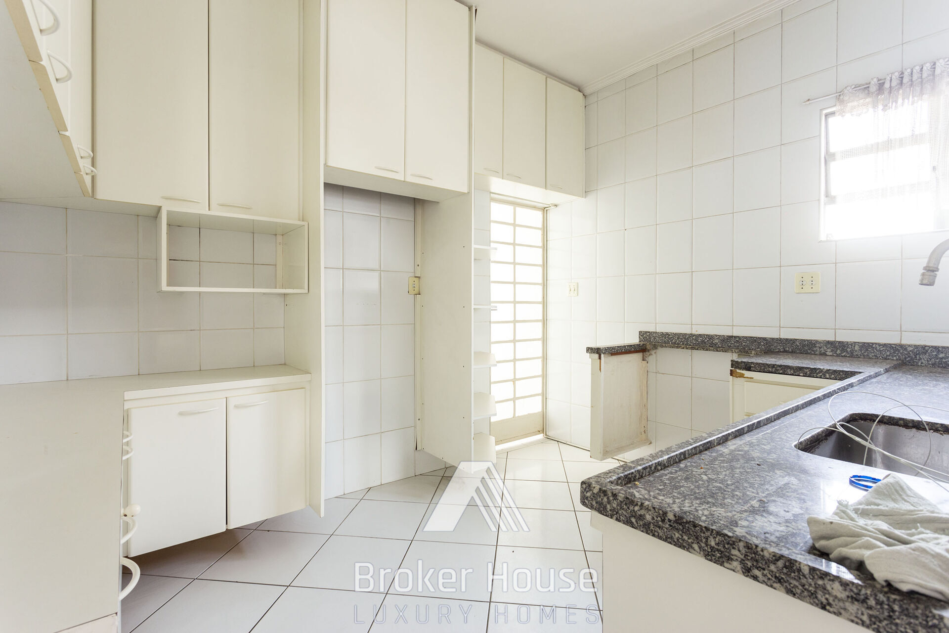 Apartamento à venda com 3 quartos, 250m² - Foto 22