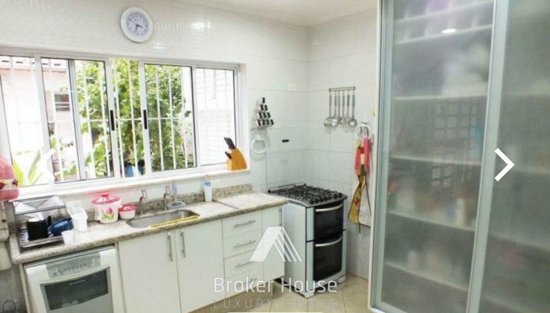 Casa à venda com 3 quartos, 220m² - Foto 24