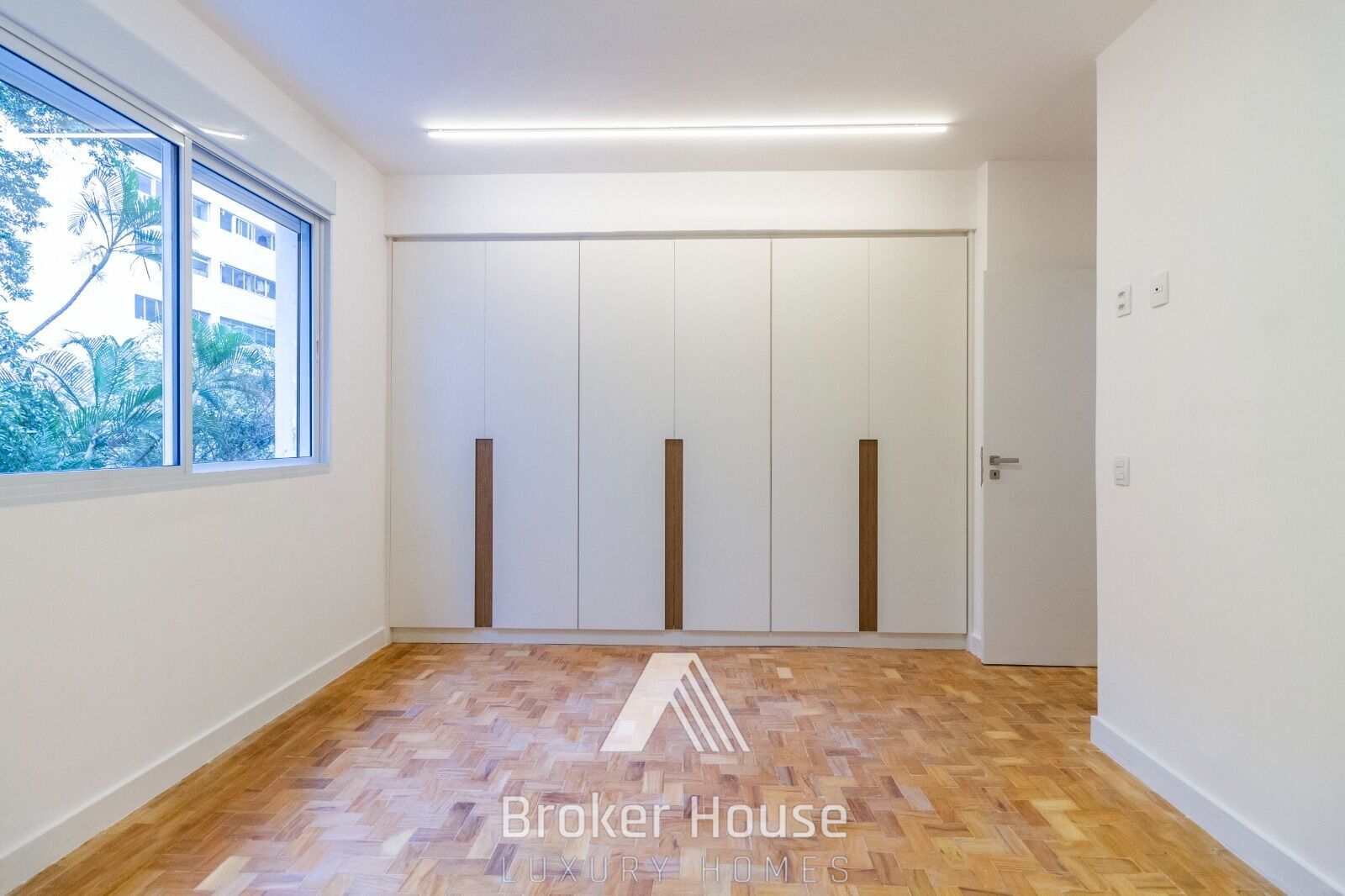 Apartamento à venda com 3 quartos, 143m² - Foto 27