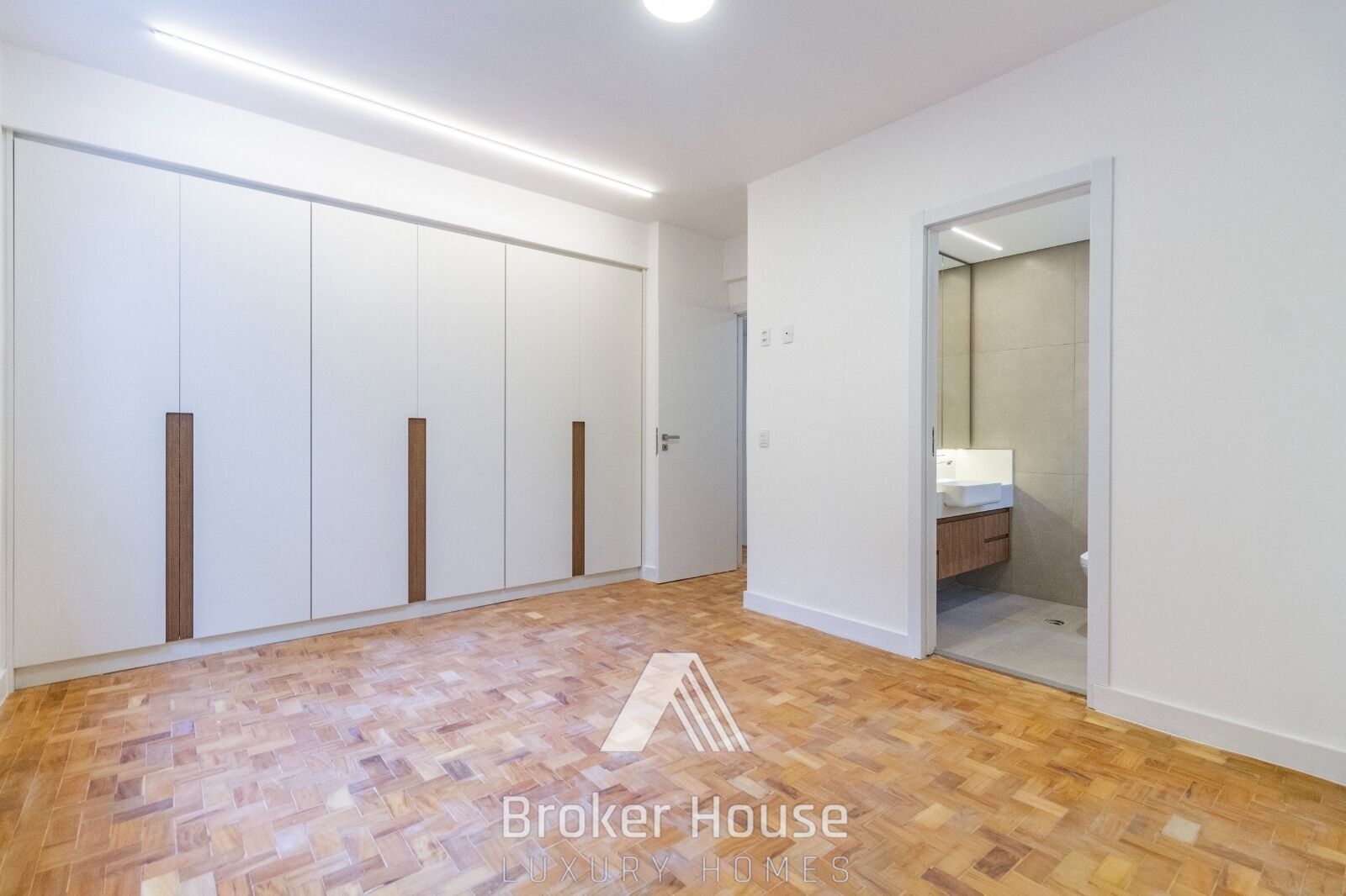 Apartamento à venda com 3 quartos, 143m² - Foto 25