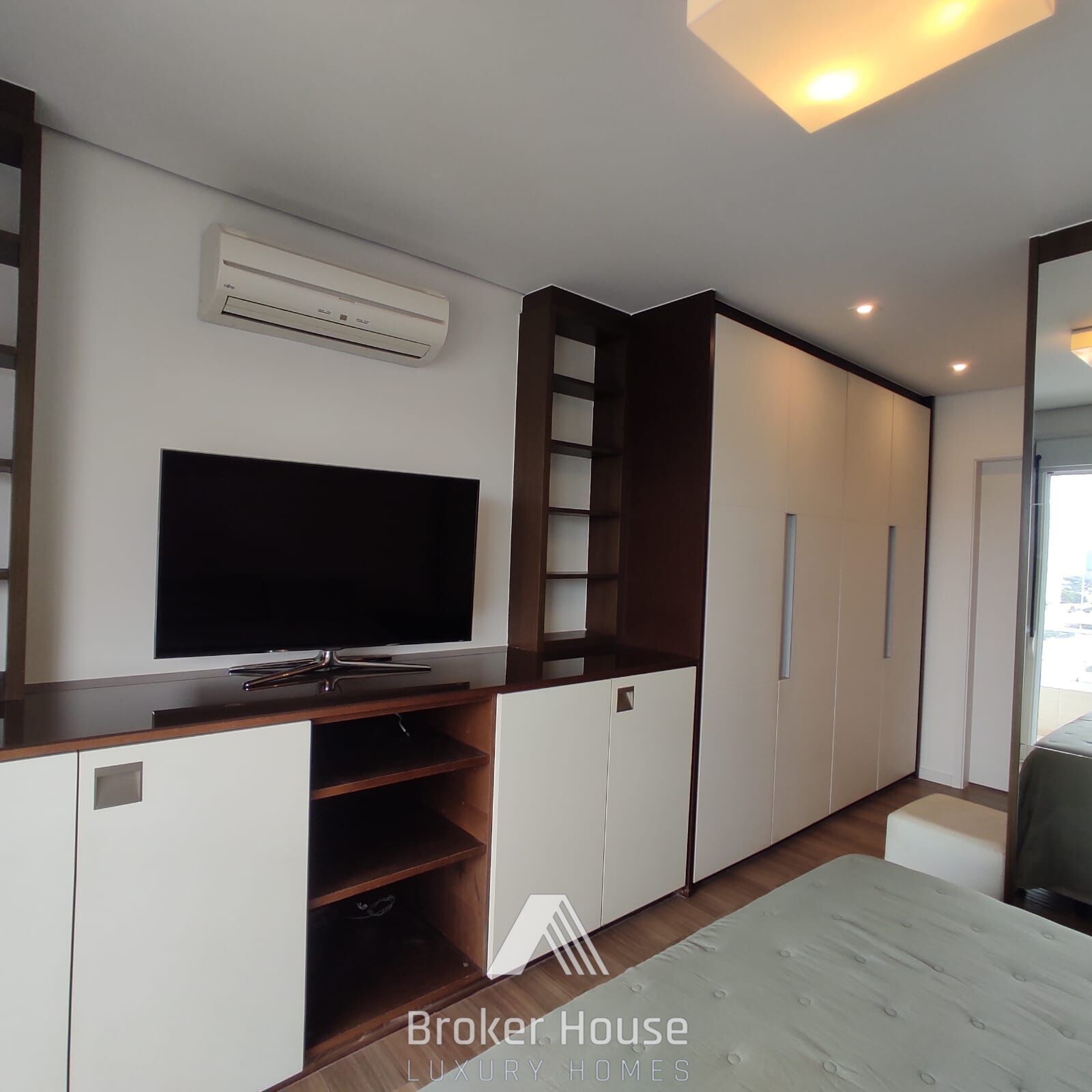 Apartamento à venda com 4 quartos, 205m² - Foto 22