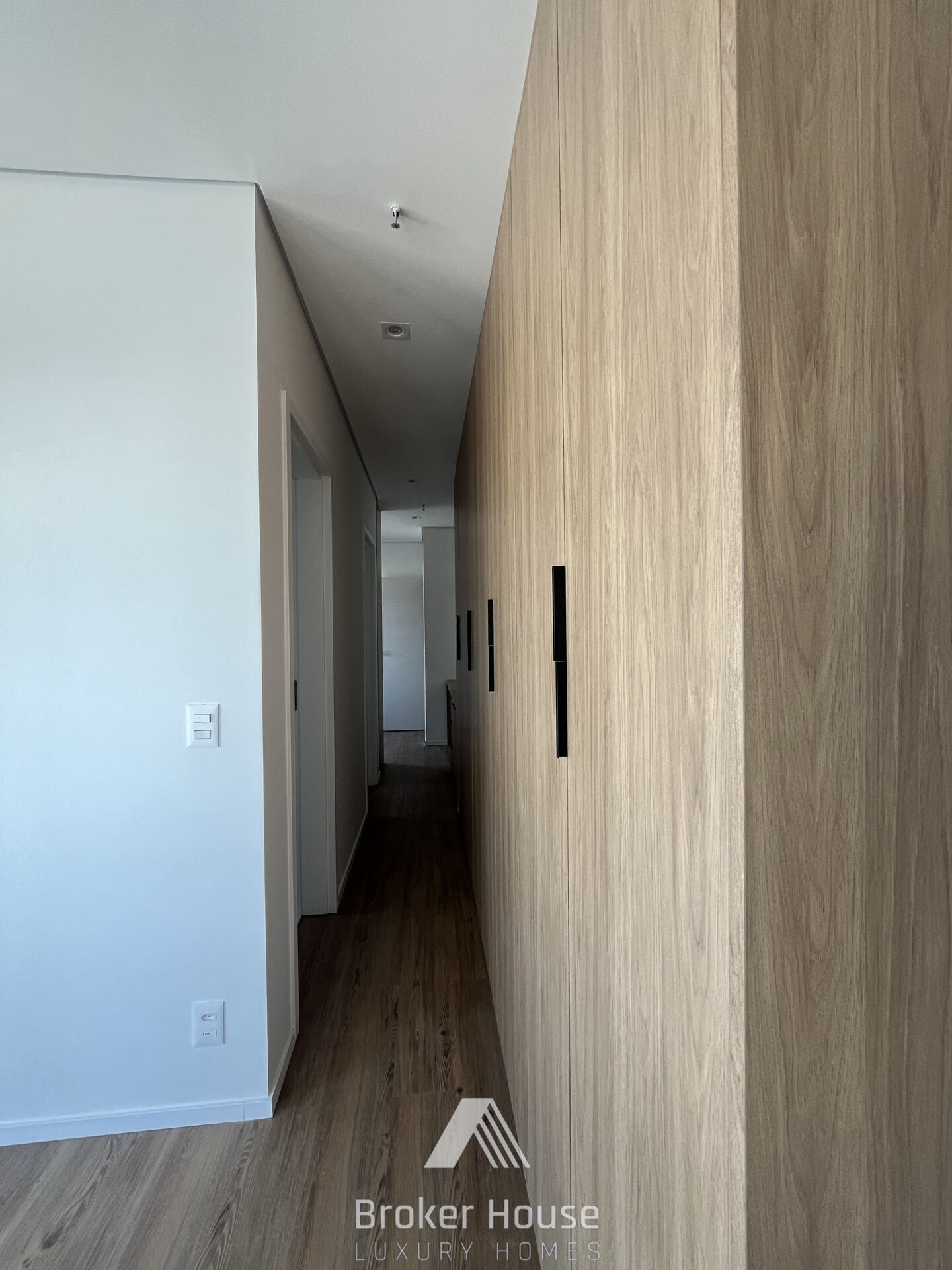 Apartamento à venda com 3 quartos, 105m² - Foto 15