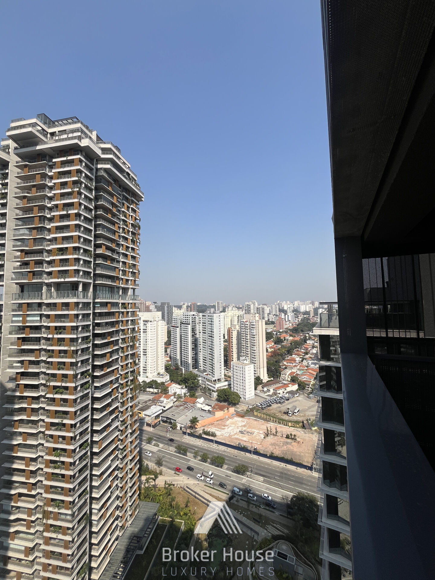 Apartamento à venda com 3 quartos, 105m² - Foto 8