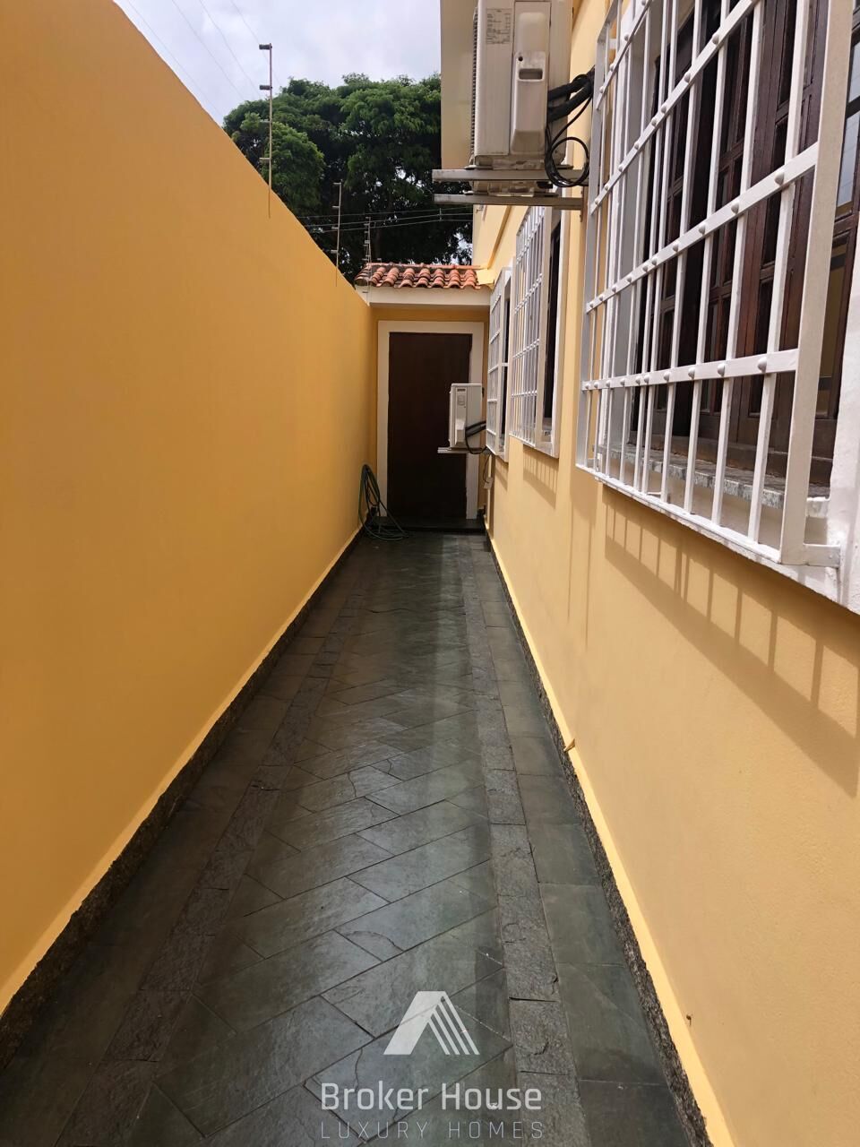 Casa à venda com 4 quartos, 230m² - Foto 18