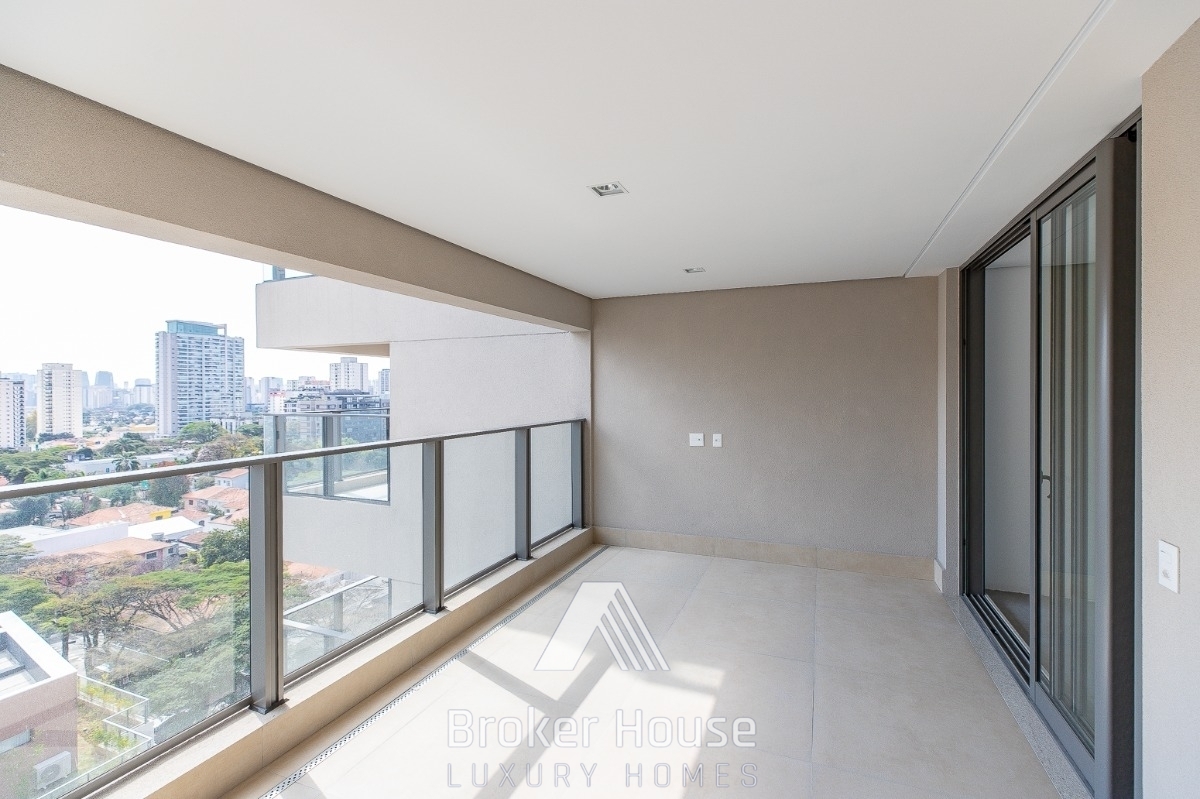 Apartamento à venda com 4 quartos, 232m² - Foto 8