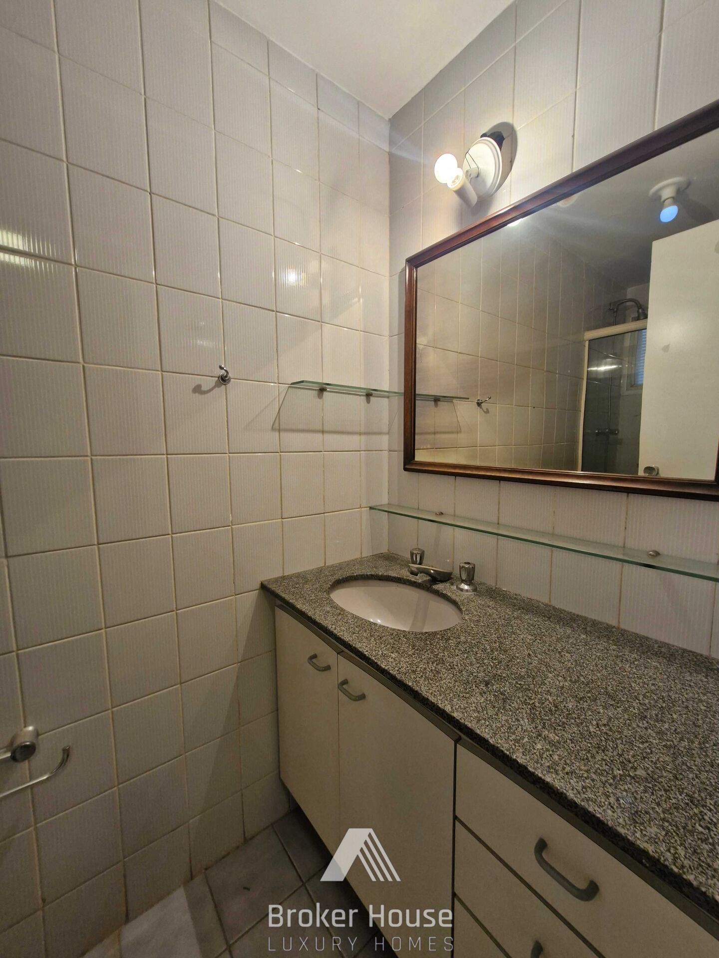 Apartamento à venda com 2 quartos, 60m² - Foto 19