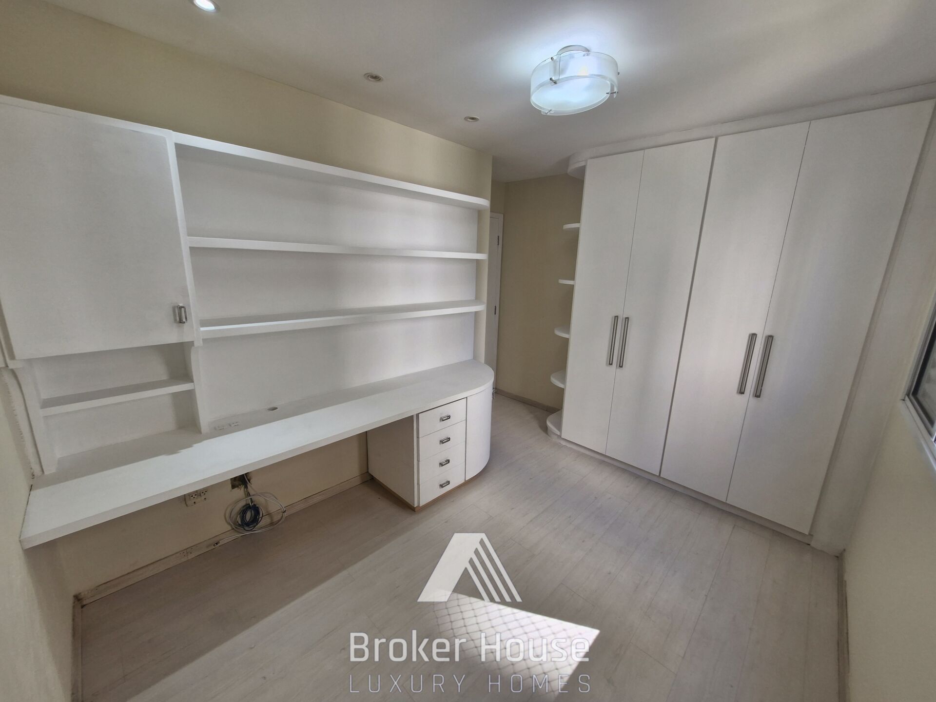 Apartamento para alugar com 3 quartos, 94m² - Foto 17