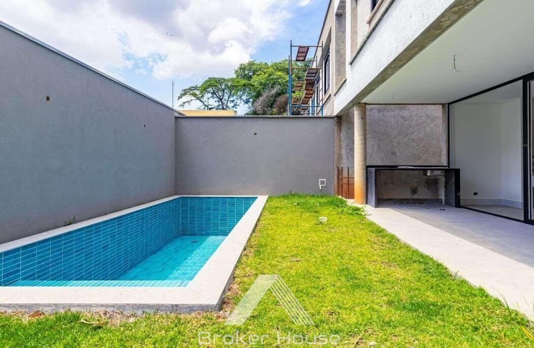 Casa de Condomínio à venda com 4 quartos, 450m² - Foto 2