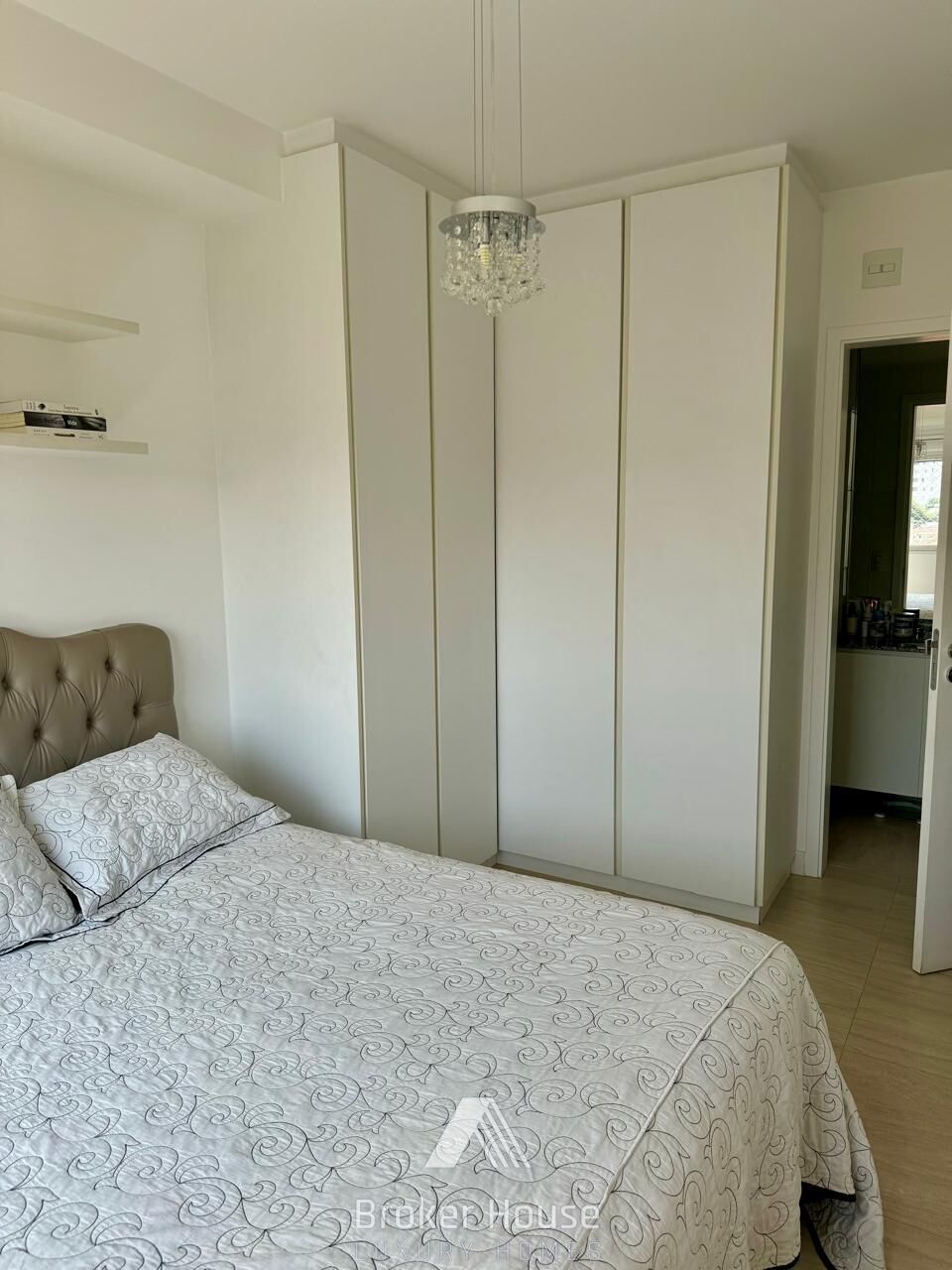 Apartamento para alugar com 2 quartos, 66m² - Foto 18