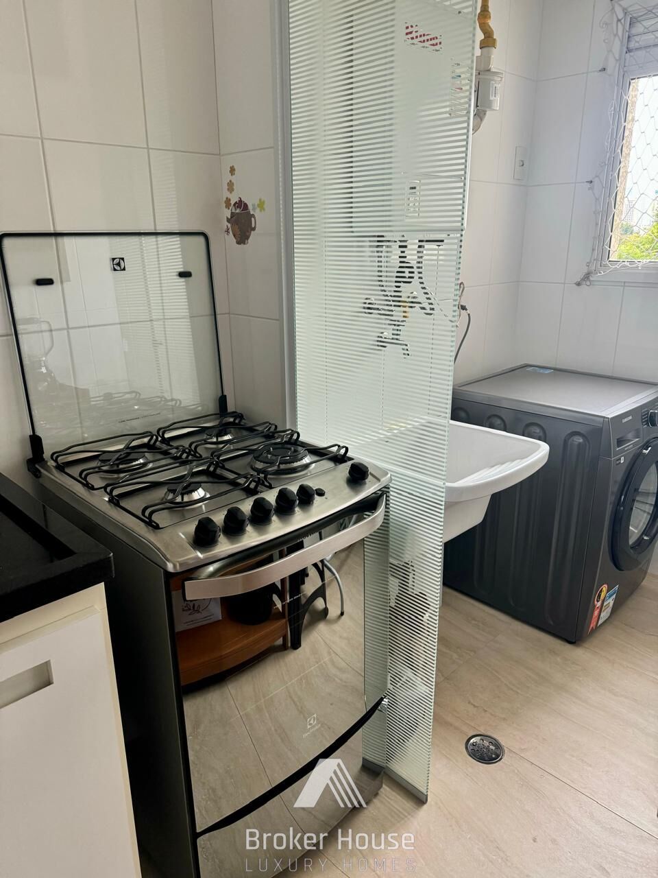 Apartamento para alugar com 2 quartos, 66m² - Foto 11