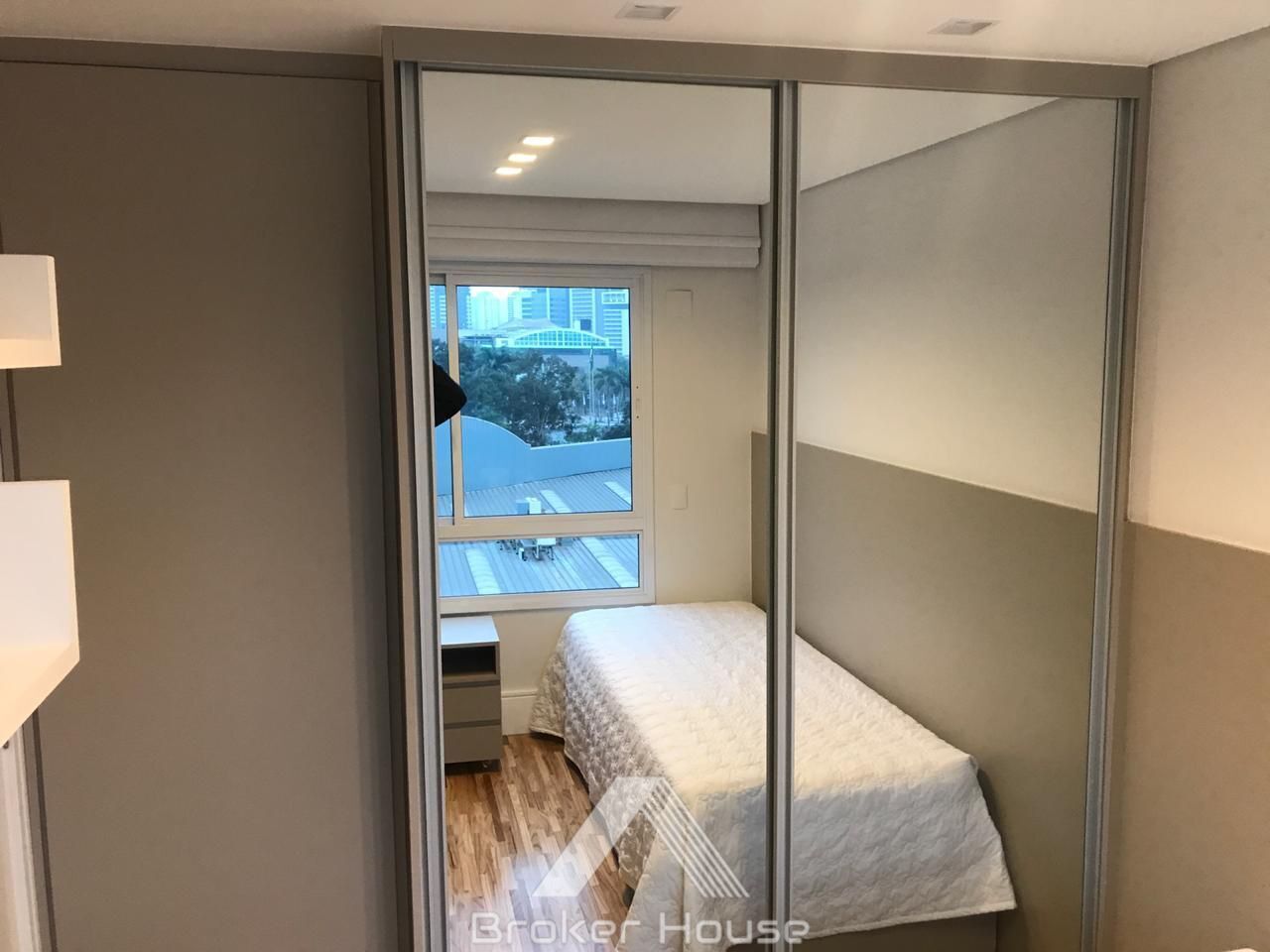 Apartamento à venda com 2 quartos, 69m² - Foto 17