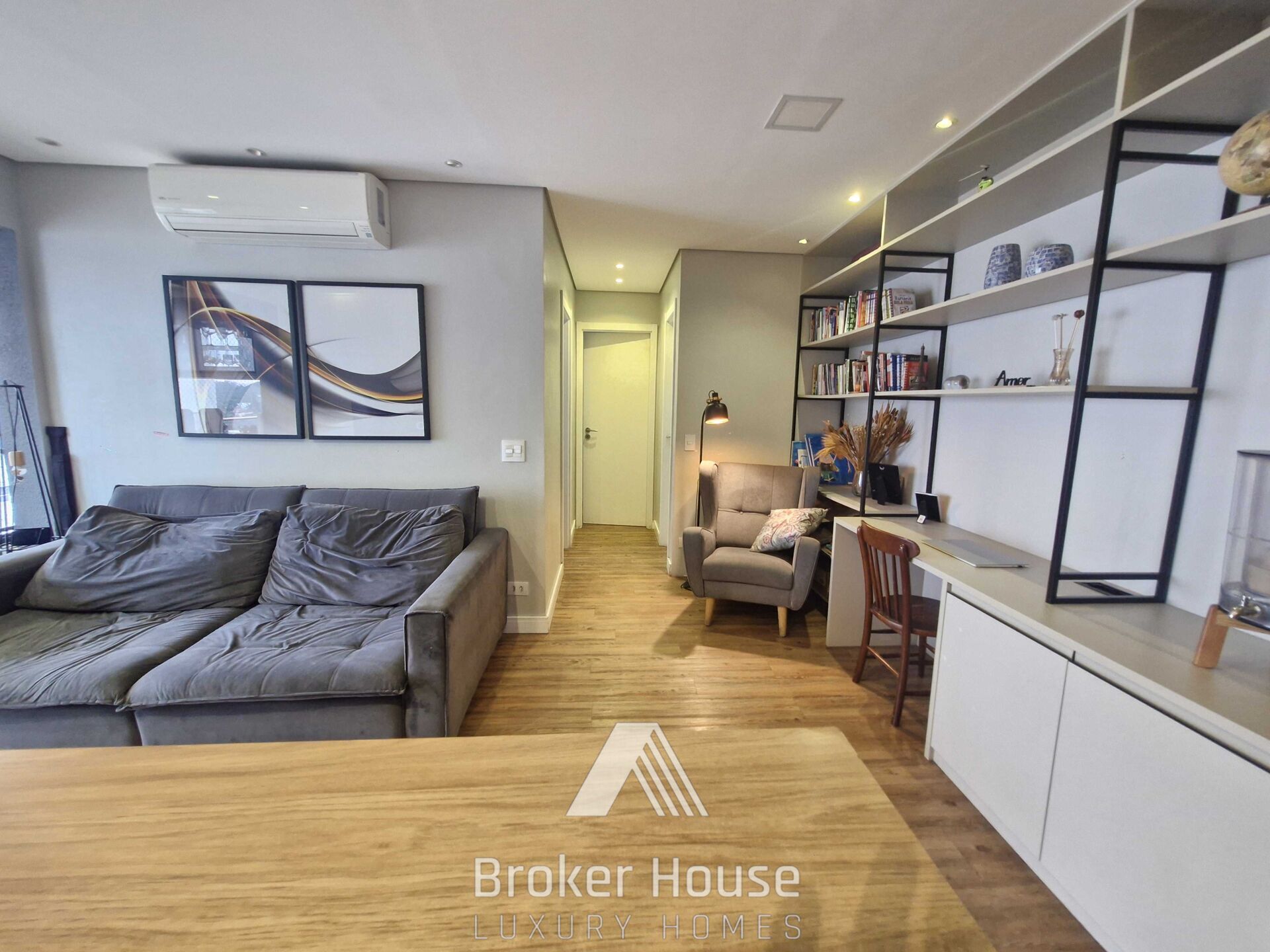 Apartamento à venda com 2 quartos, 62m² - Foto 12