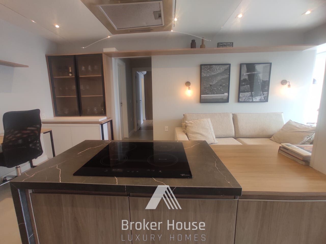 Apartamento à venda com 2 quartos, 70m² - Foto 13