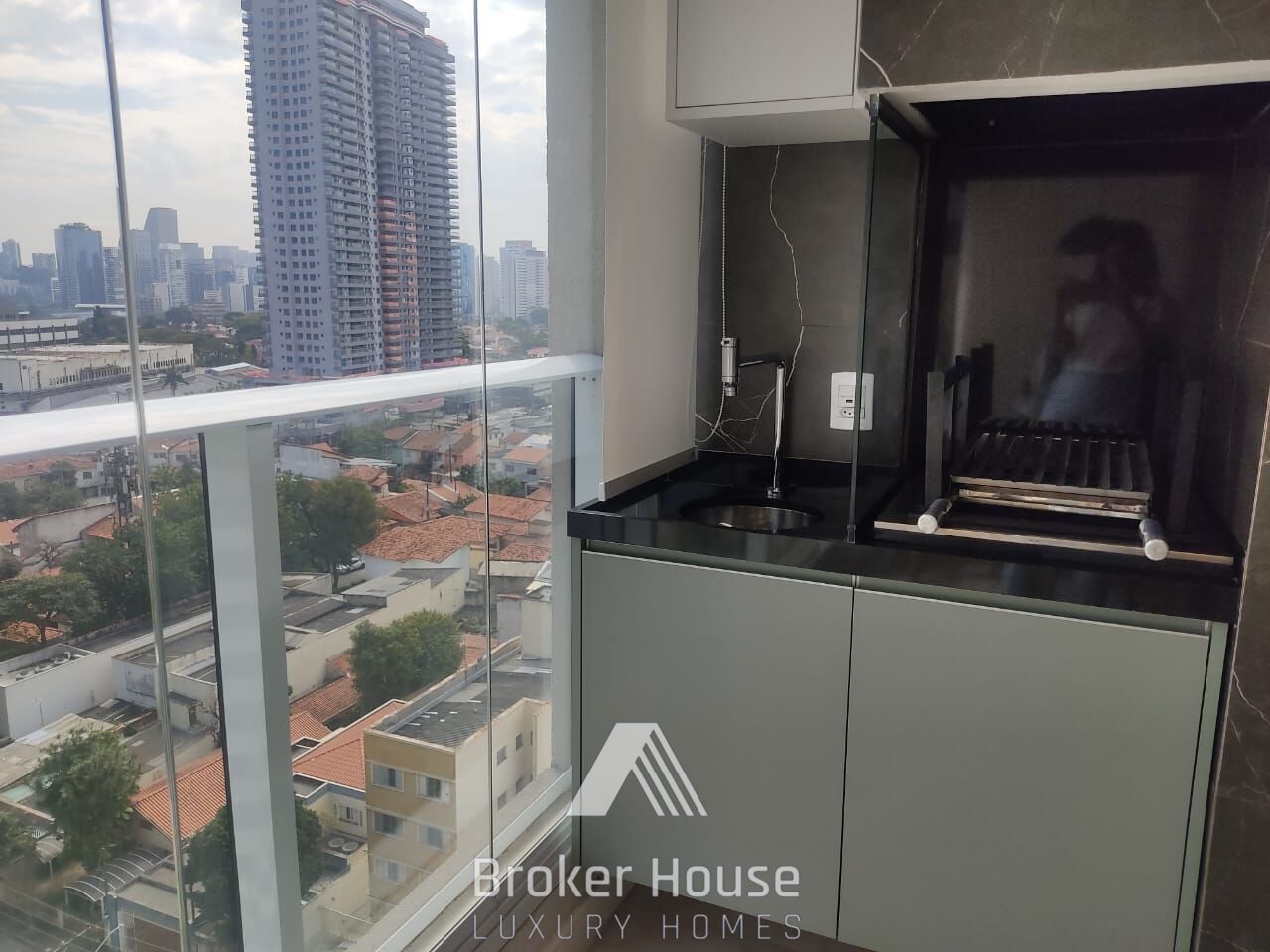 Apartamento à venda com 2 quartos, 70m² - Foto 5