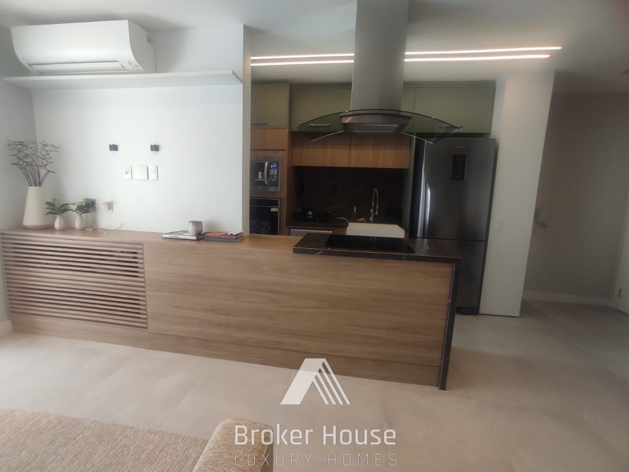 Apartamento à venda com 2 quartos, 70m² - Foto 8
