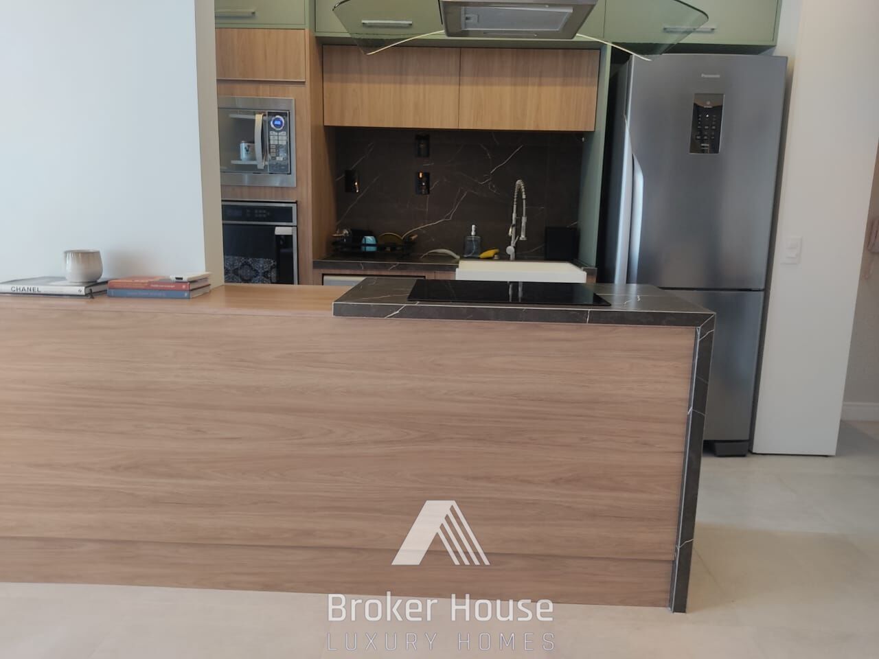Apartamento à venda com 2 quartos, 70m² - Foto 11