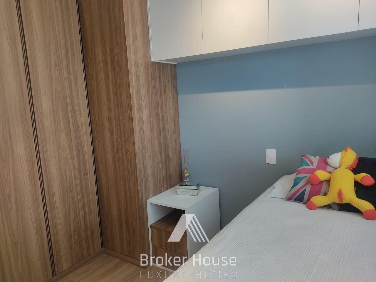 Apartamento à venda com 2 quartos, 70m² - Foto 19
