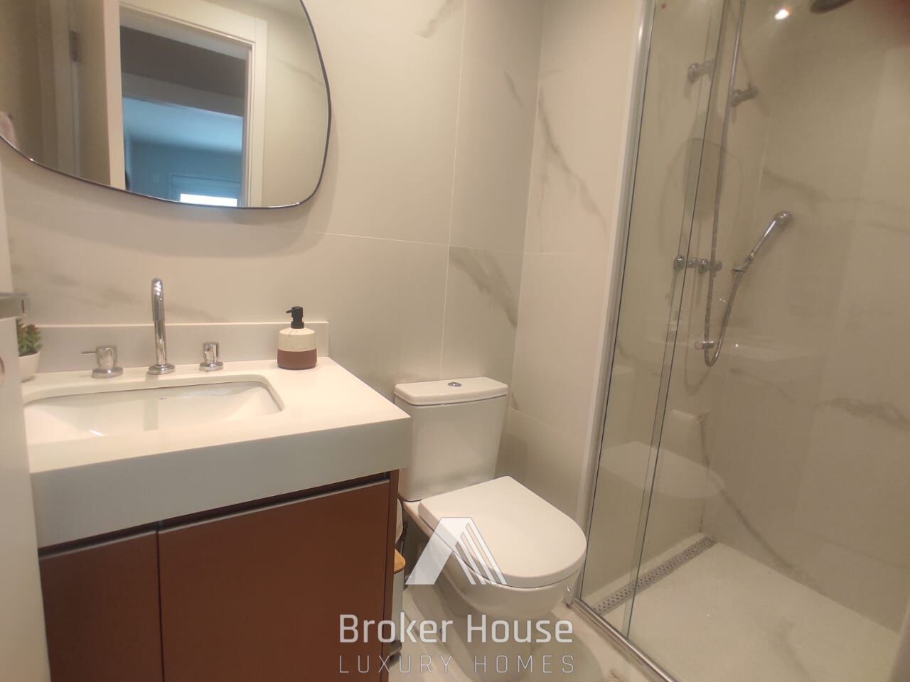 Apartamento à venda com 2 quartos, 70m² - Foto 28