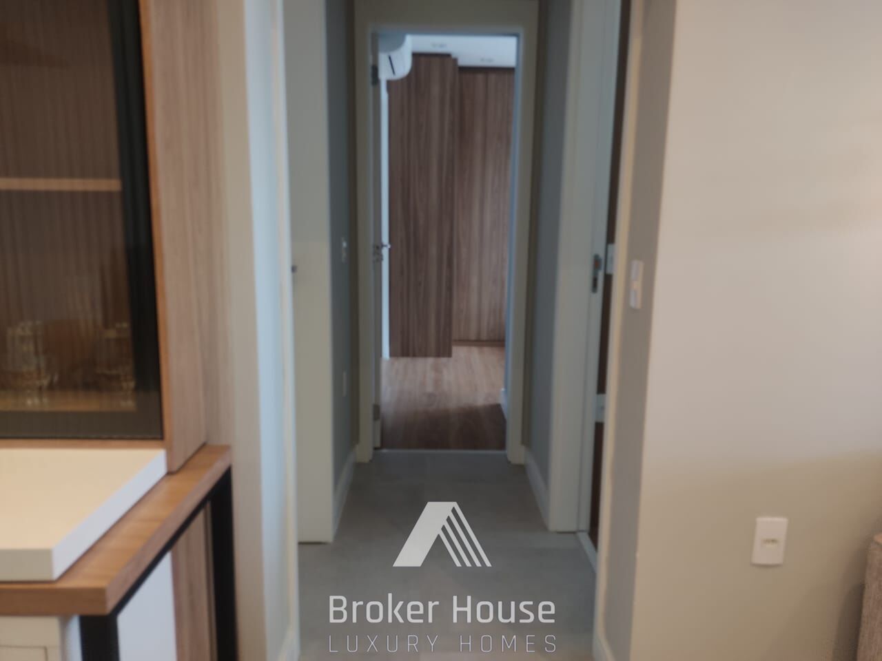 Apartamento à venda com 2 quartos, 70m² - Foto 25
