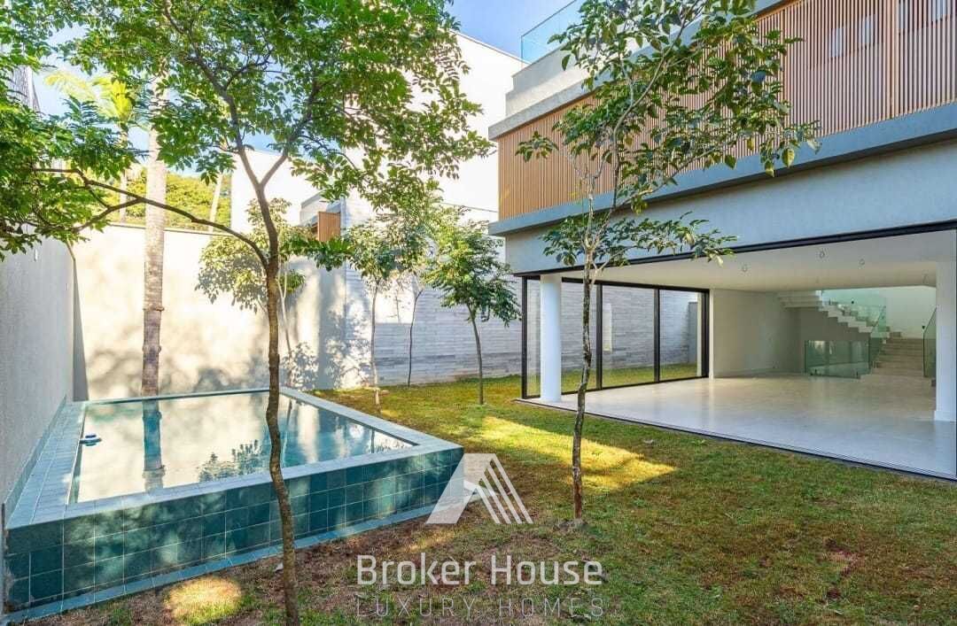 Casa de Condomínio à venda com 5 quartos, 867m² - Foto 1