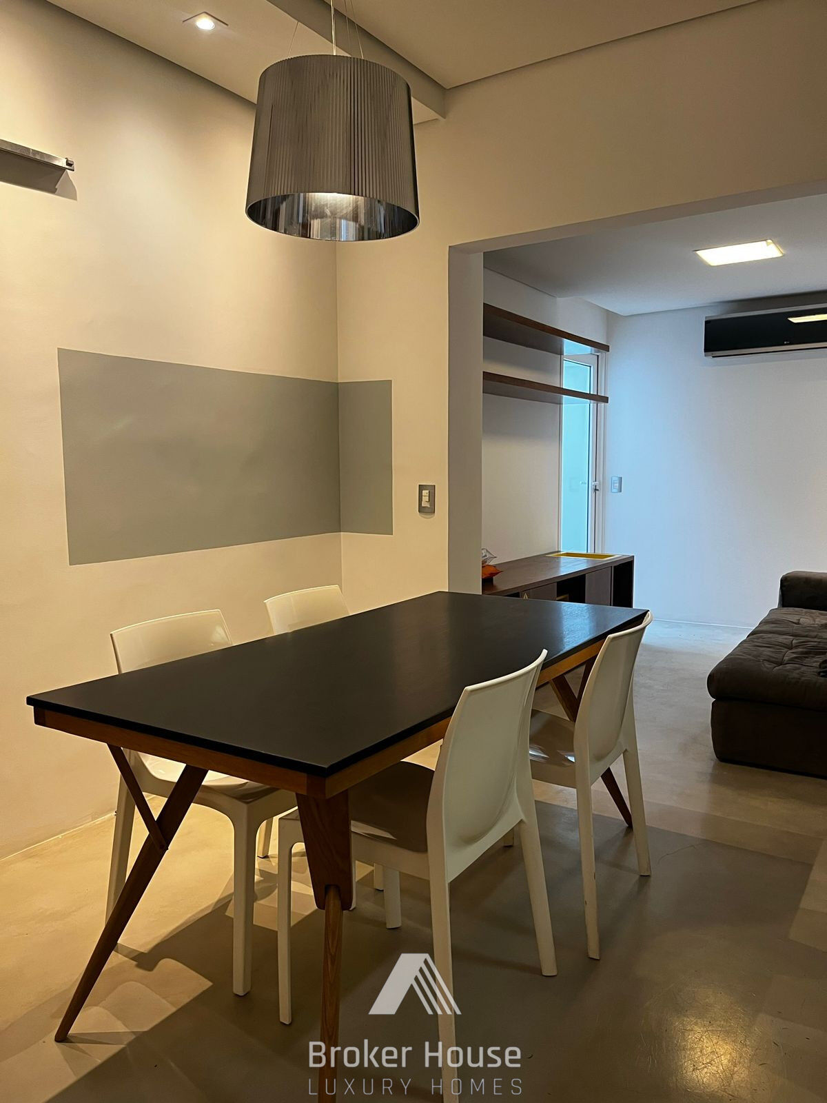 Apartamento à venda com 2 quartos, 83m² - Foto 3