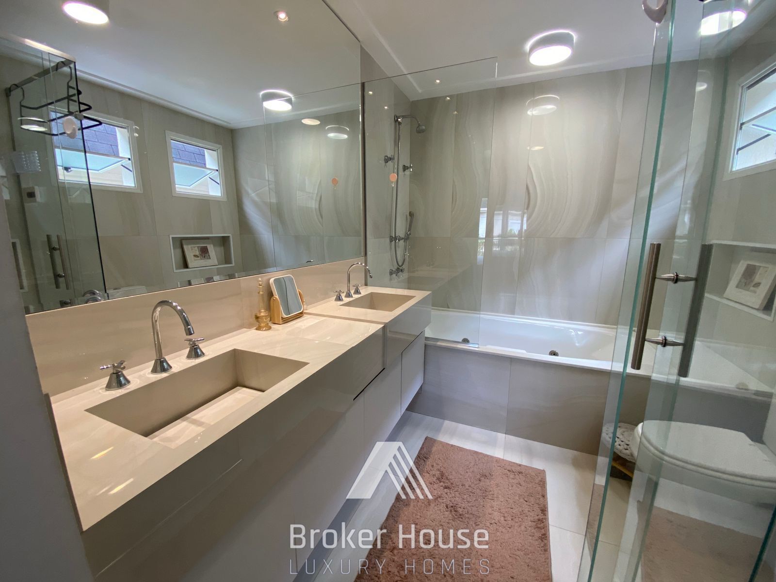 Casa de Condomínio à venda com 3 quartos, 190m² - Foto 30