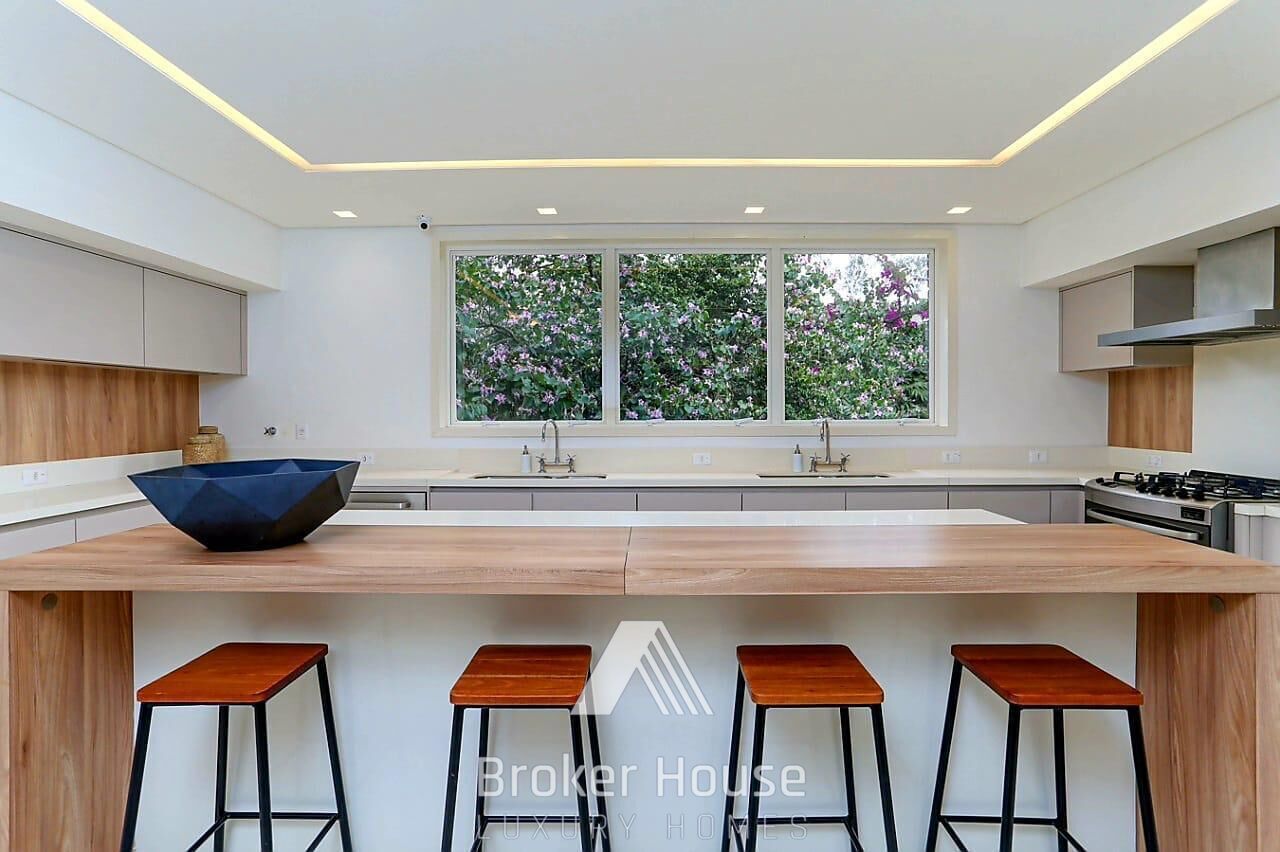 Casa para alugar com 5 quartos, 1057m² - Foto 35
