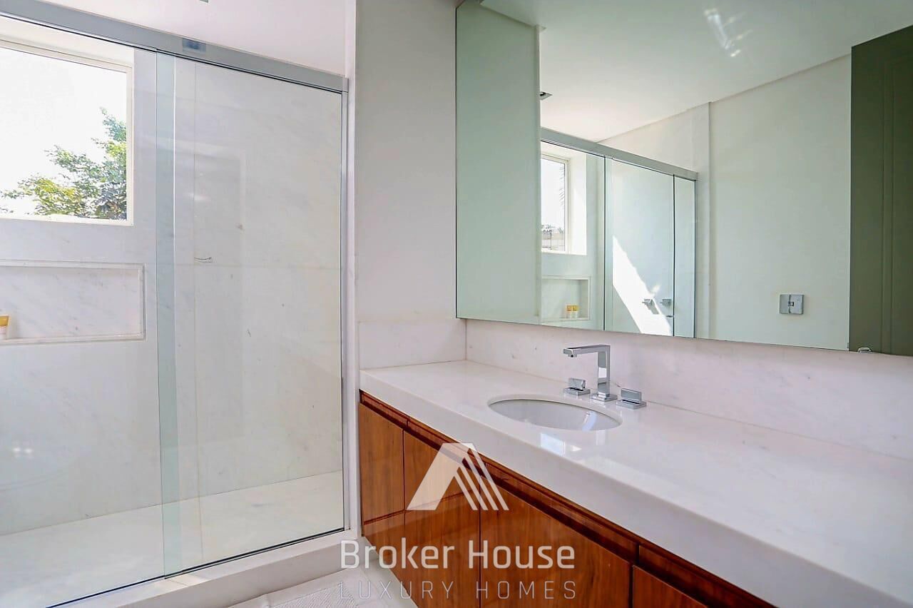Casa para alugar com 5 quartos, 1057m² - Foto 19