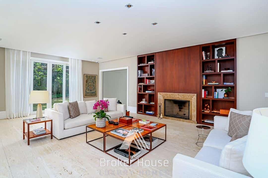 Casa para alugar com 5 quartos, 1057m² - Foto 11