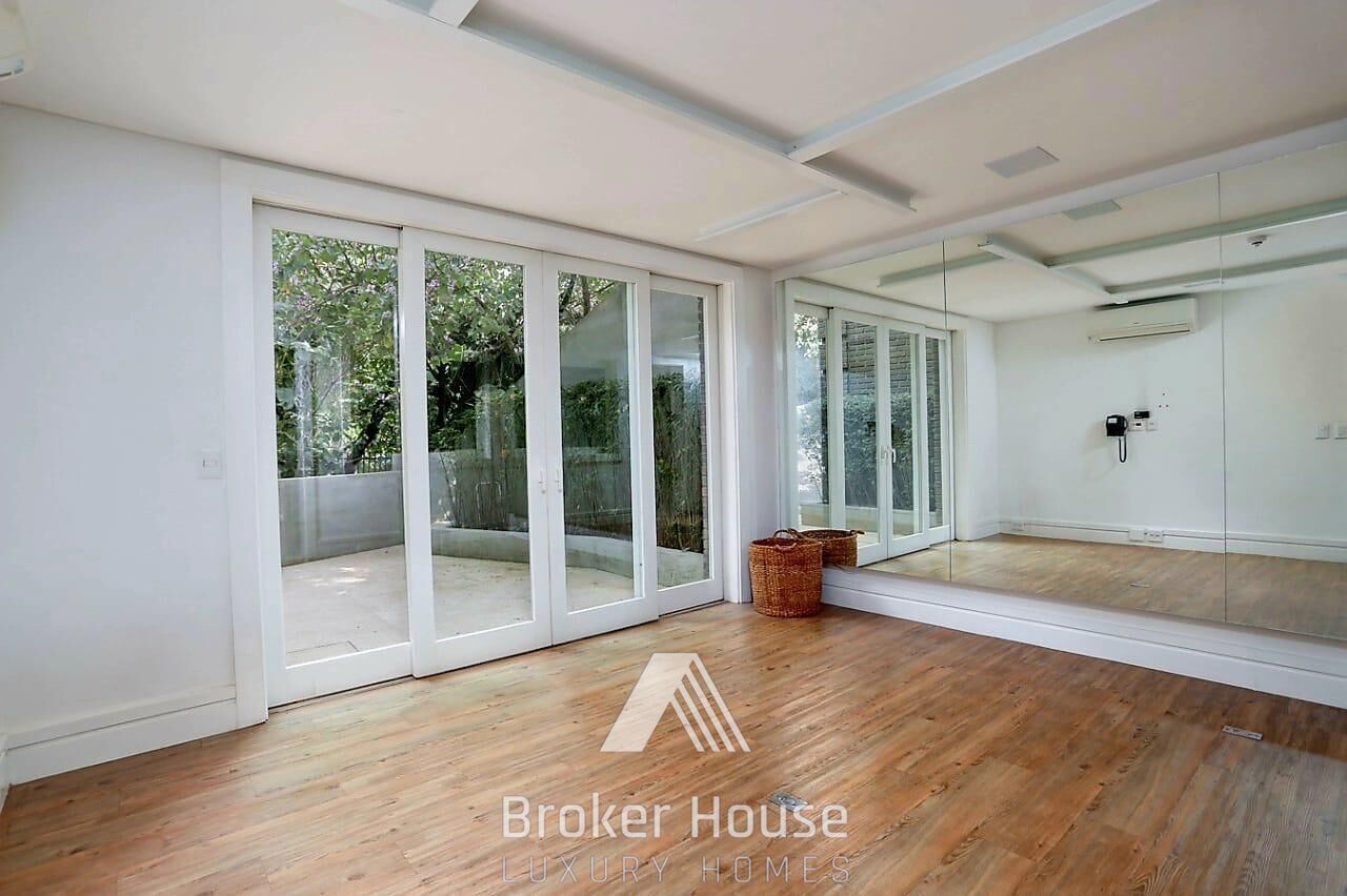 Casa para alugar com 5 quartos, 1057m² - Foto 15