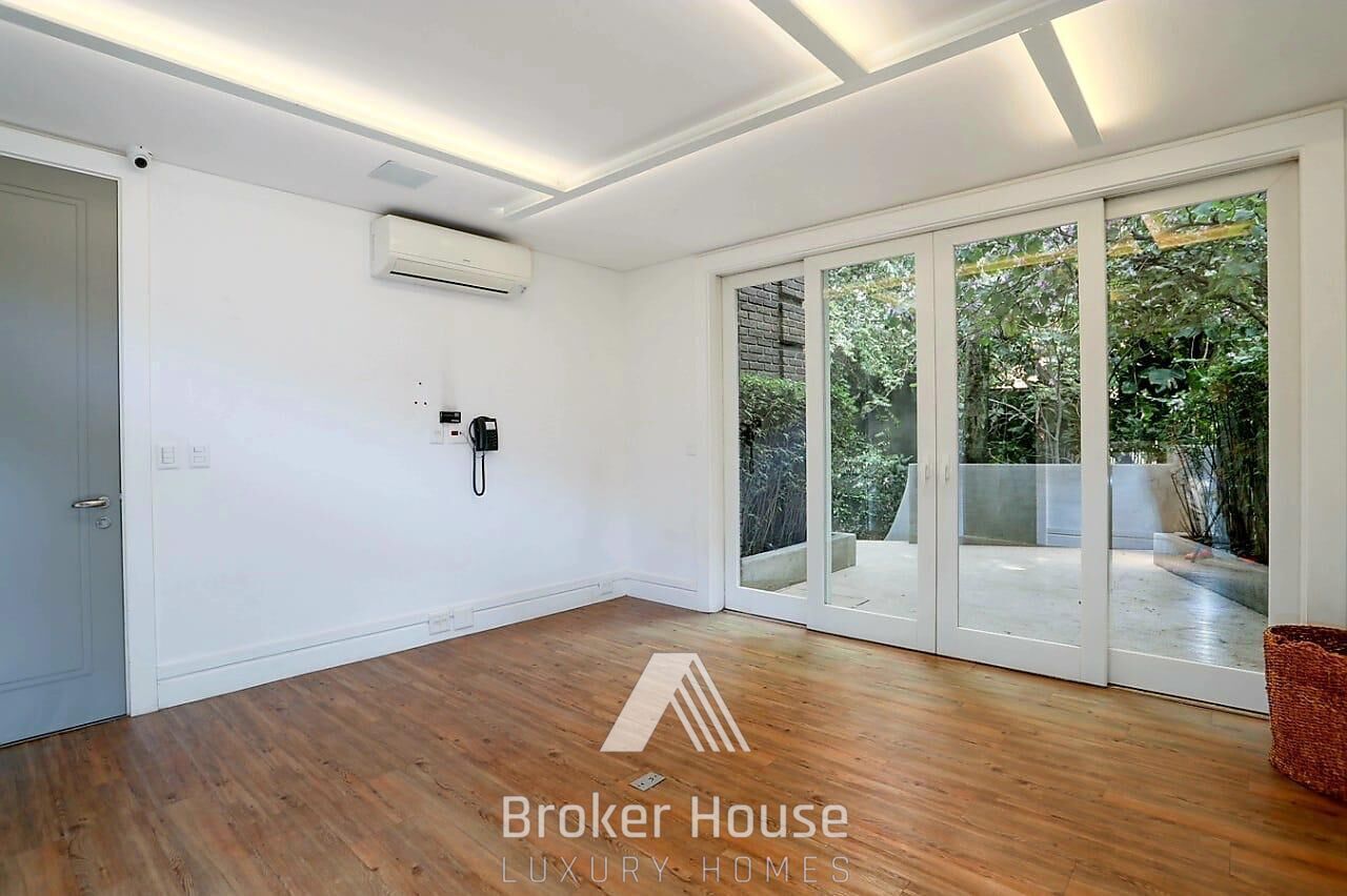 Casa para alugar com 5 quartos, 1057m² - Foto 16