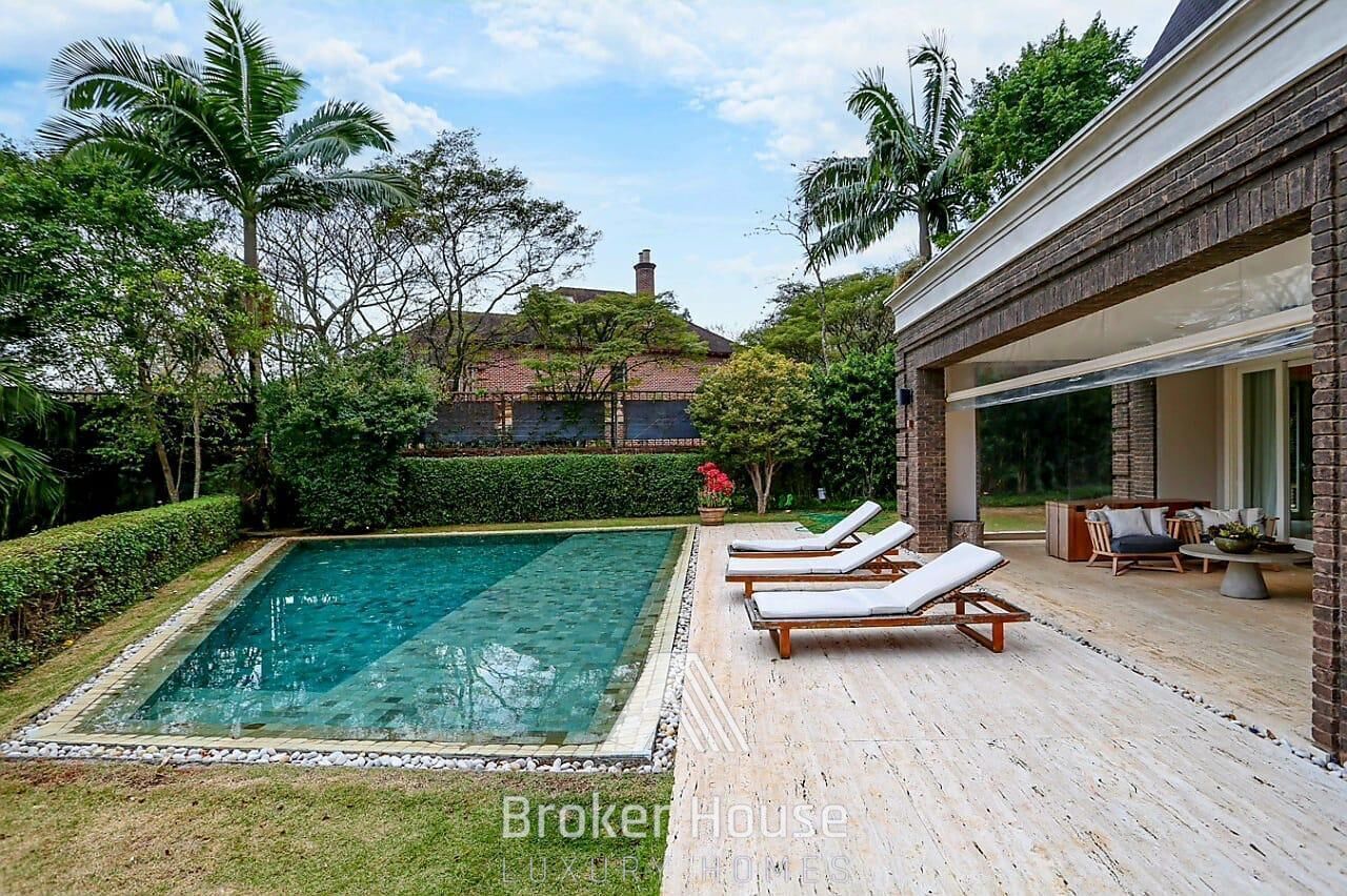Casa para alugar com 5 quartos, 1057m² - Foto 3