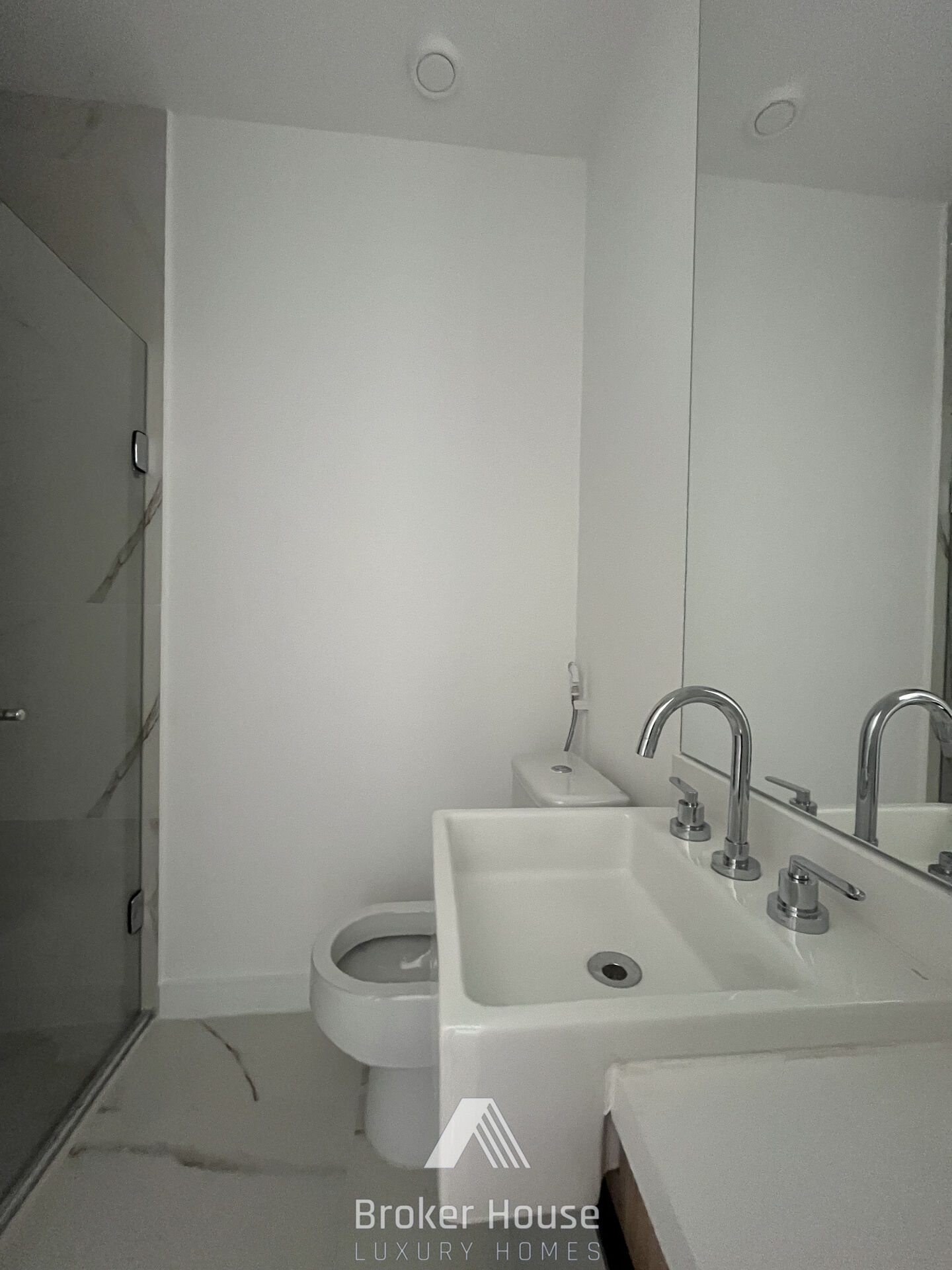 Apartamento à venda com 3 quartos, 105m² - Foto 19