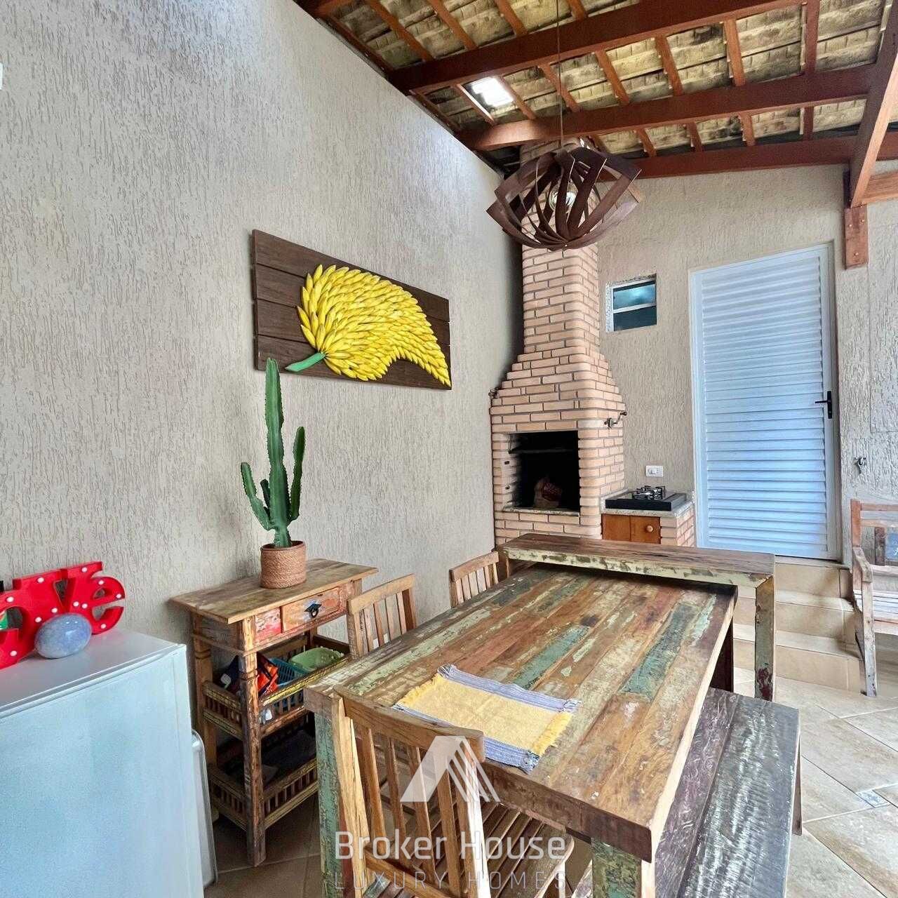 Casa à venda com 4 quartos, 121m² - Foto 19