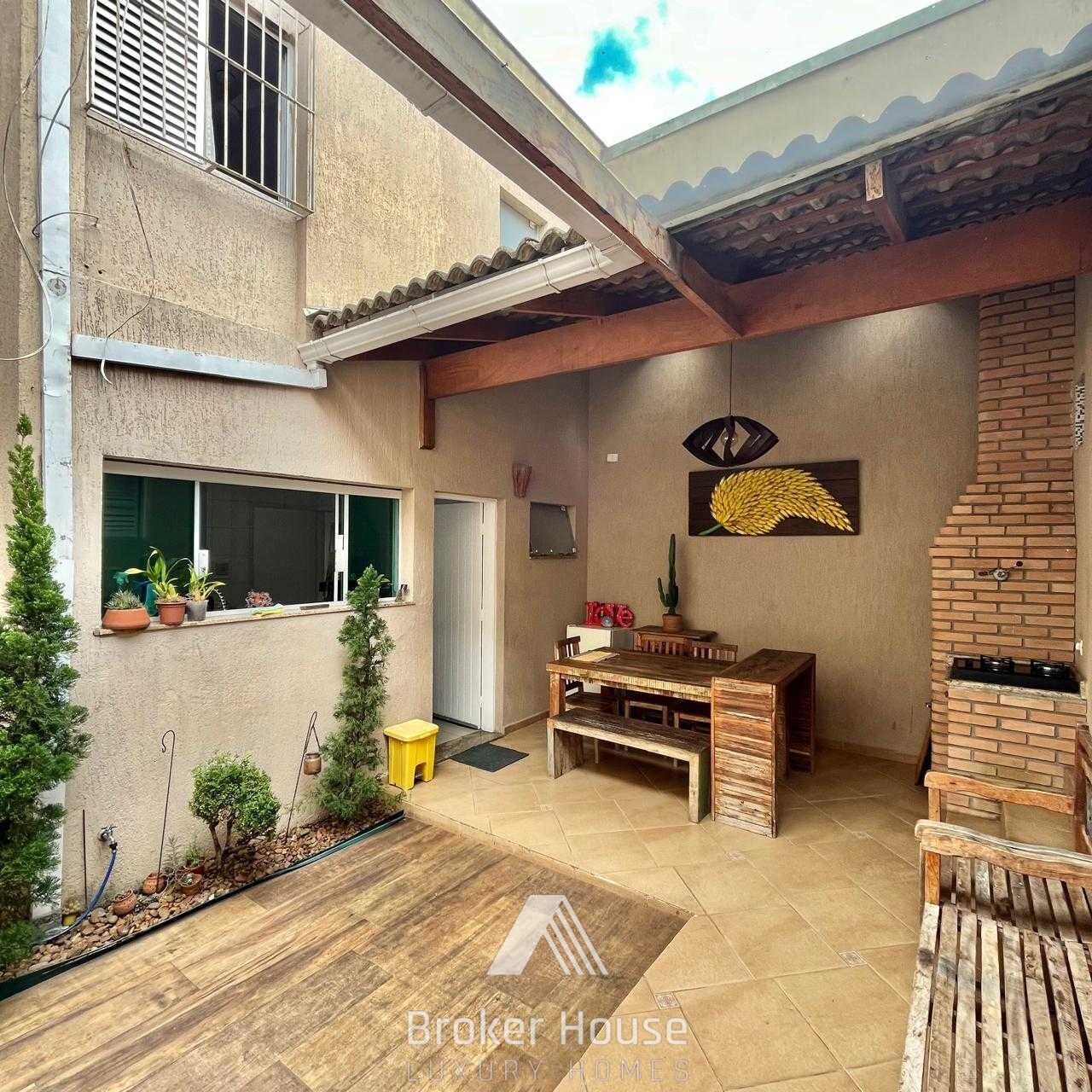 Casa à venda com 4 quartos, 121m² - Foto 17