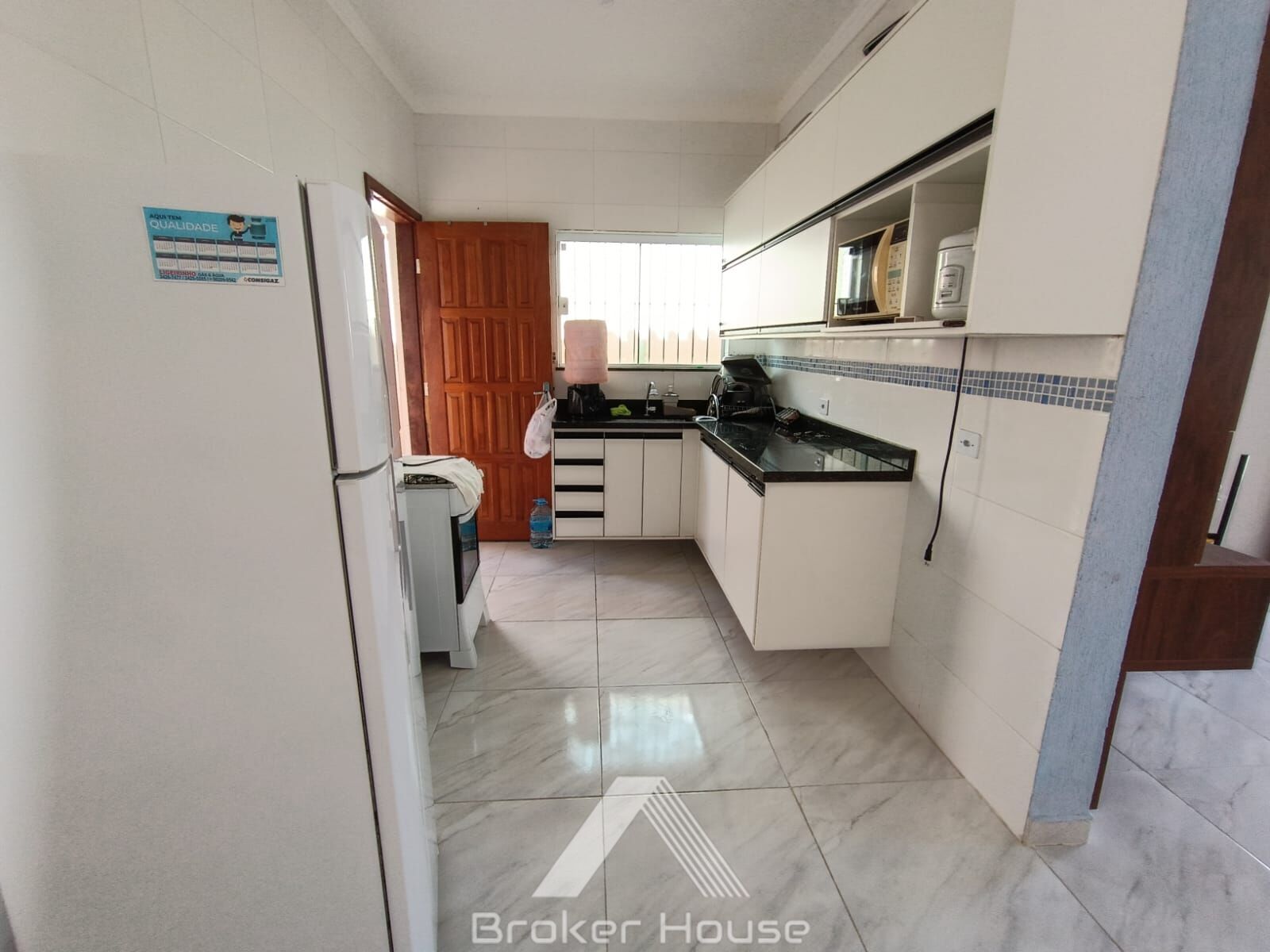 Casa à venda com 2 quartos, 85m² - Foto 3